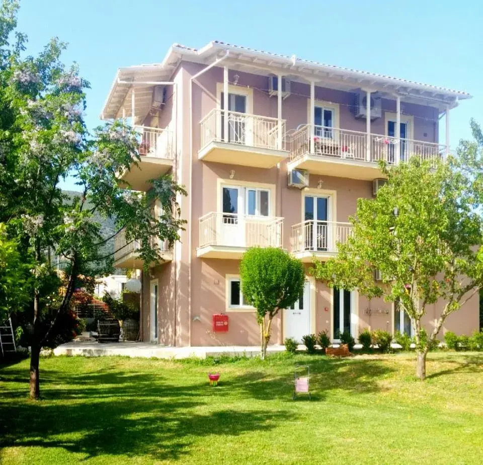 Elias Apartments Elias Apartments