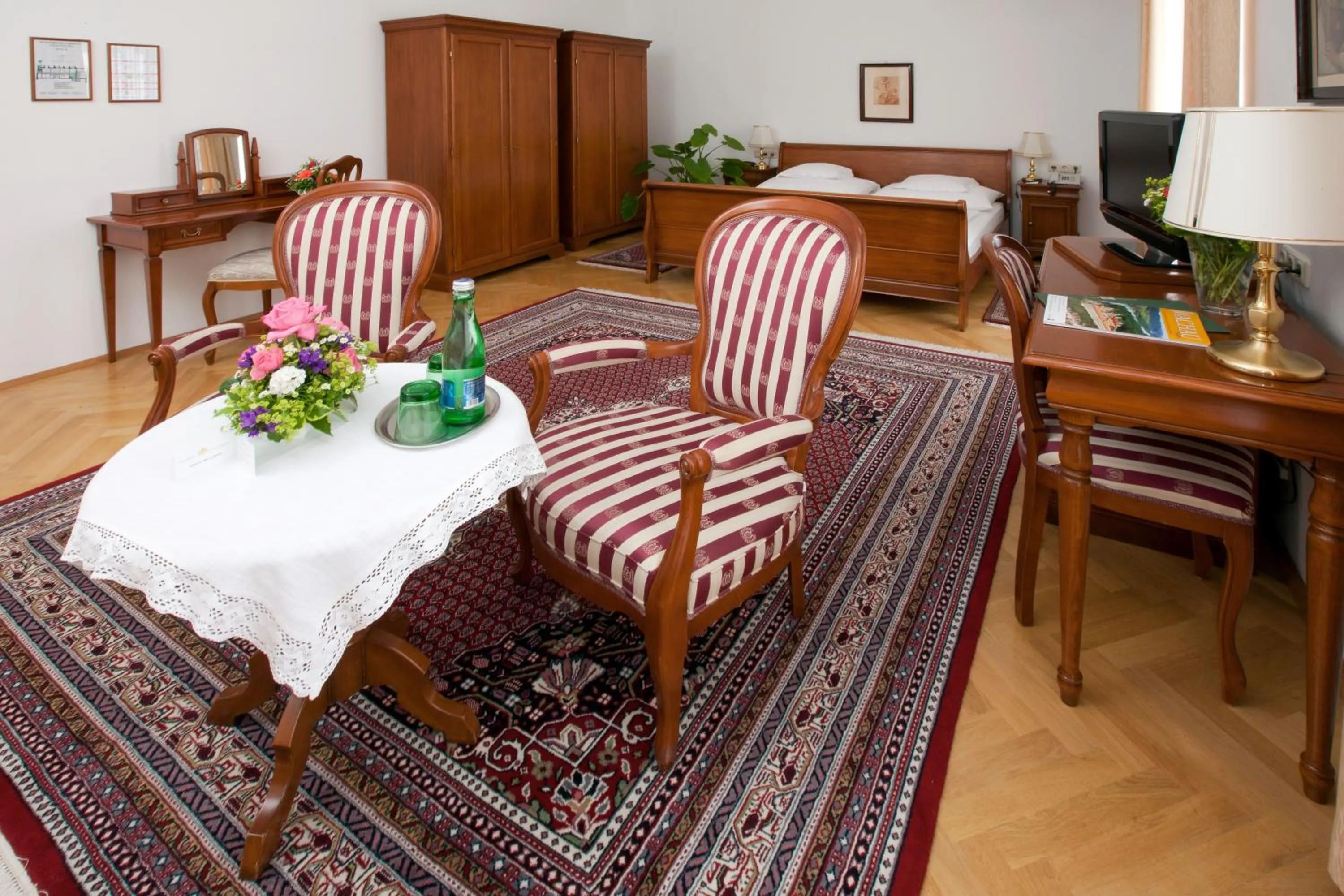 Seating area in Hotel Richard Löwenherz