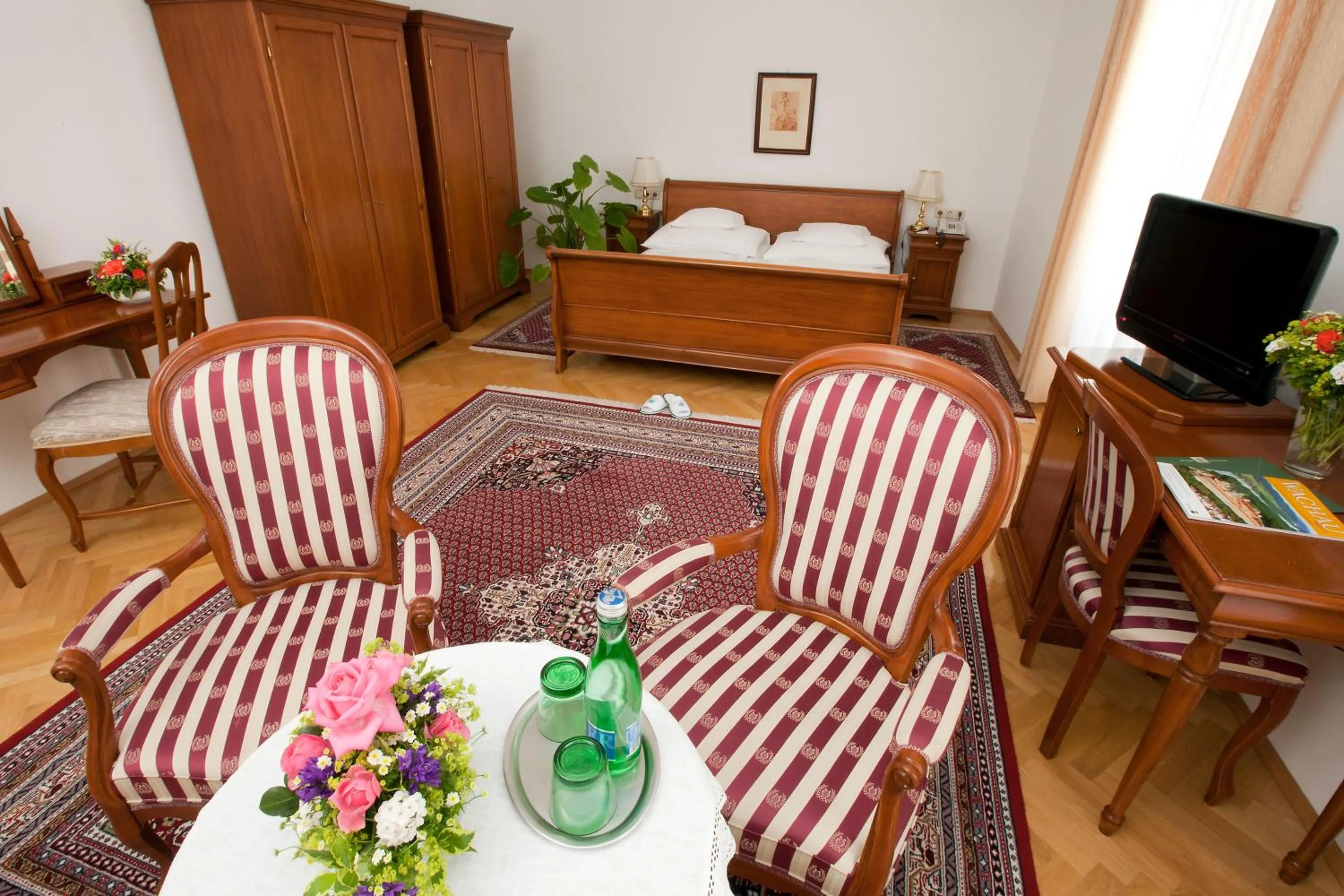 Photo of the whole room, Bed in Hotel Richard Löwenherz