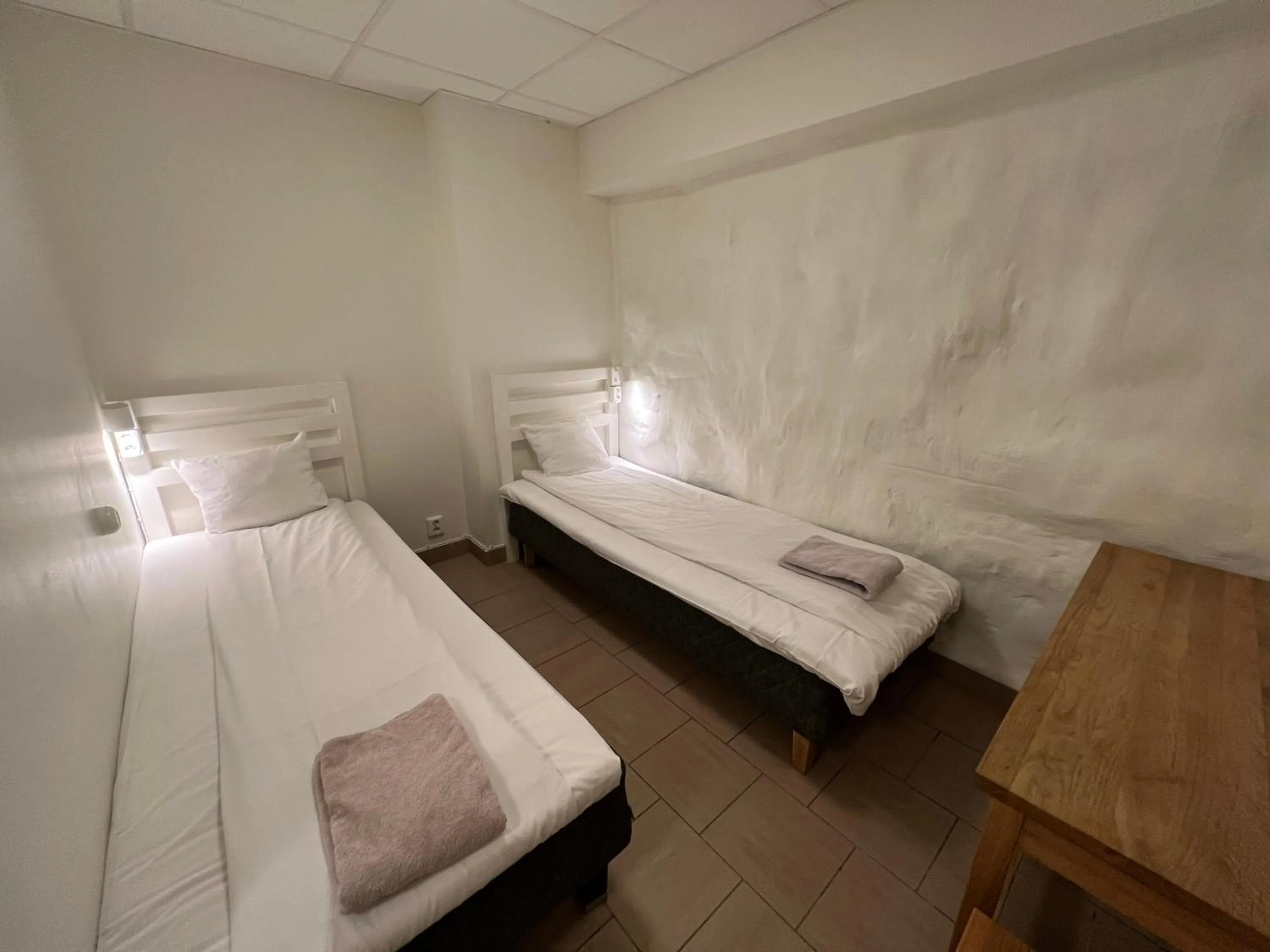 Property building, Bed in Hostel Dalagatan