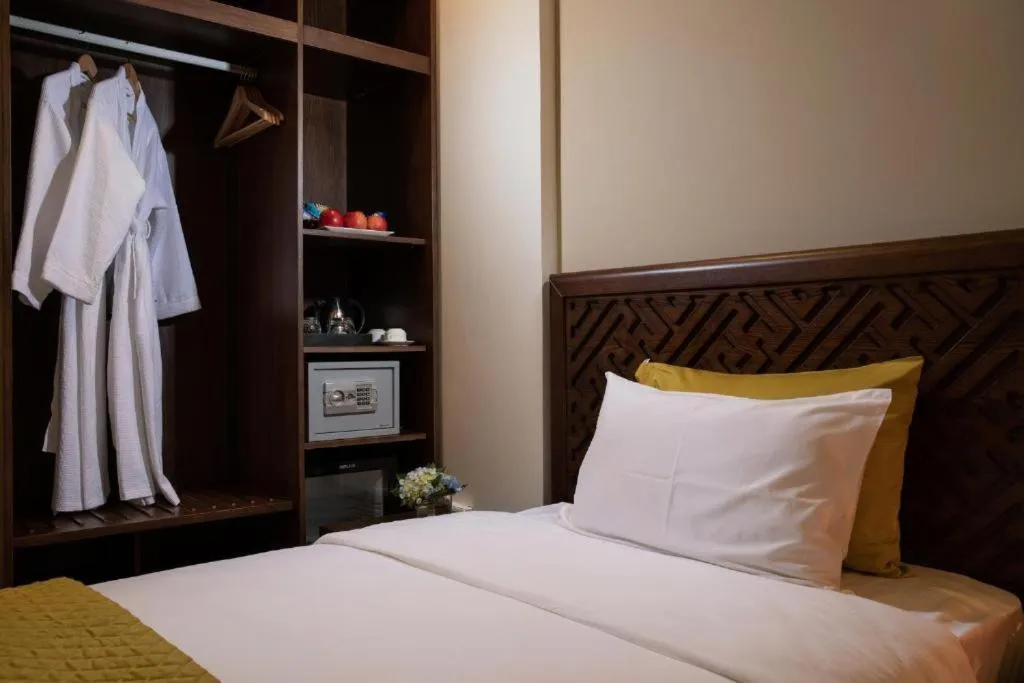 Bed in Hanoi Lakeside Premium Hotel & Travel