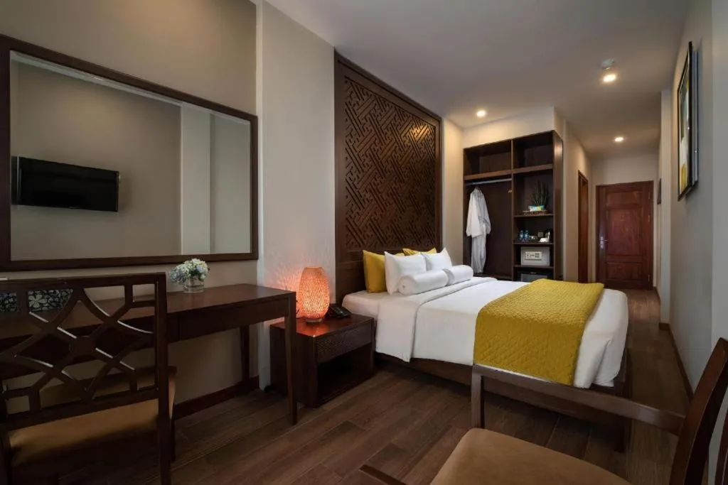 Bed in Hanoi Lakeside Premium Hotel & Travel