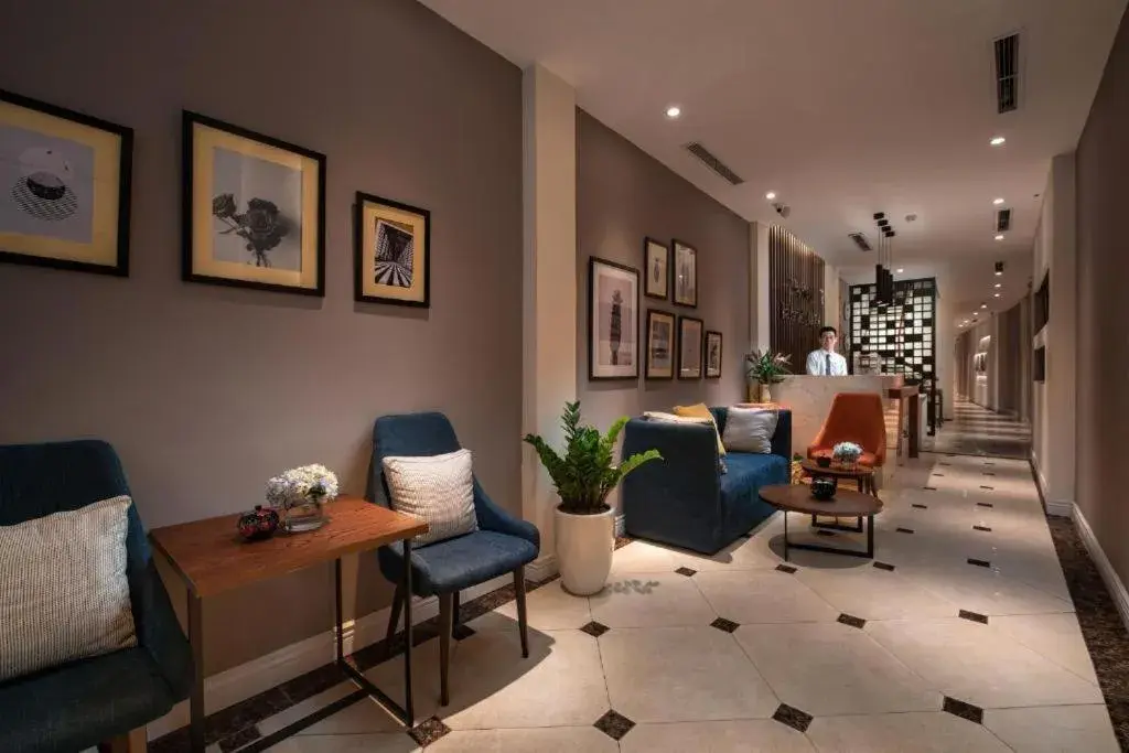 Lobby or reception in Hanoi Lakeside Premium Hotel & Travel Lobby or reception in Hanoi Lakeside Premium Hotel & Travel