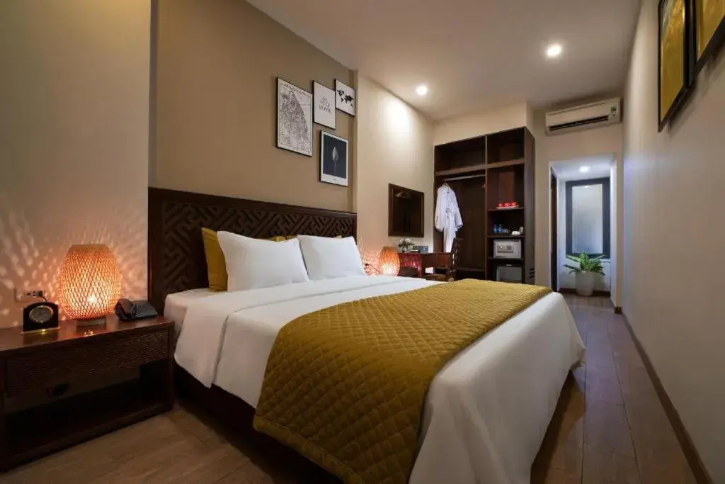 Executive Suite in Hanoi Lakeside Premium Hotel & Travel Executive Suite in Hanoi Lakeside Premium Hotel & Travel