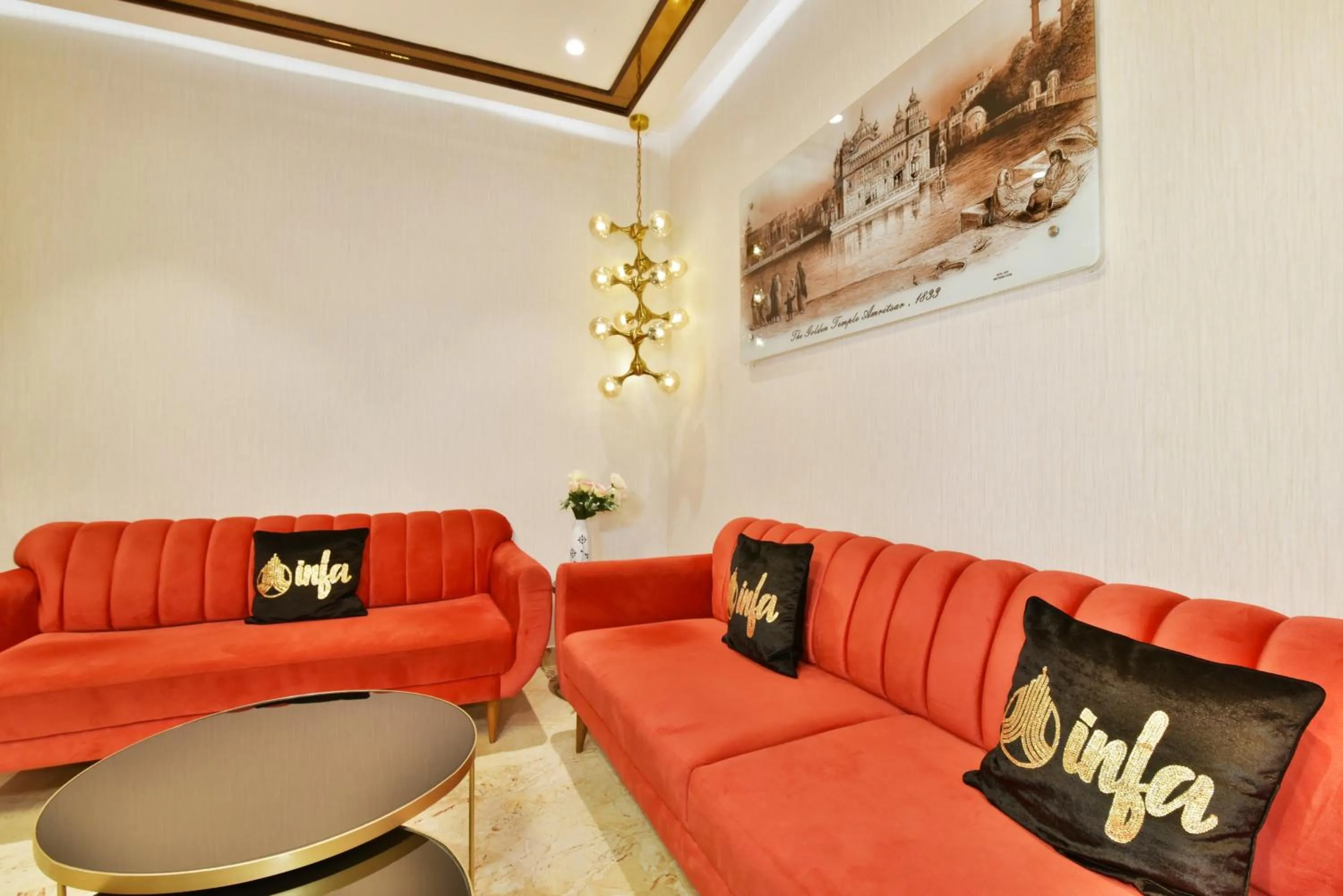 Lobby or reception in Hotel Infa - 400m From Golden Temple