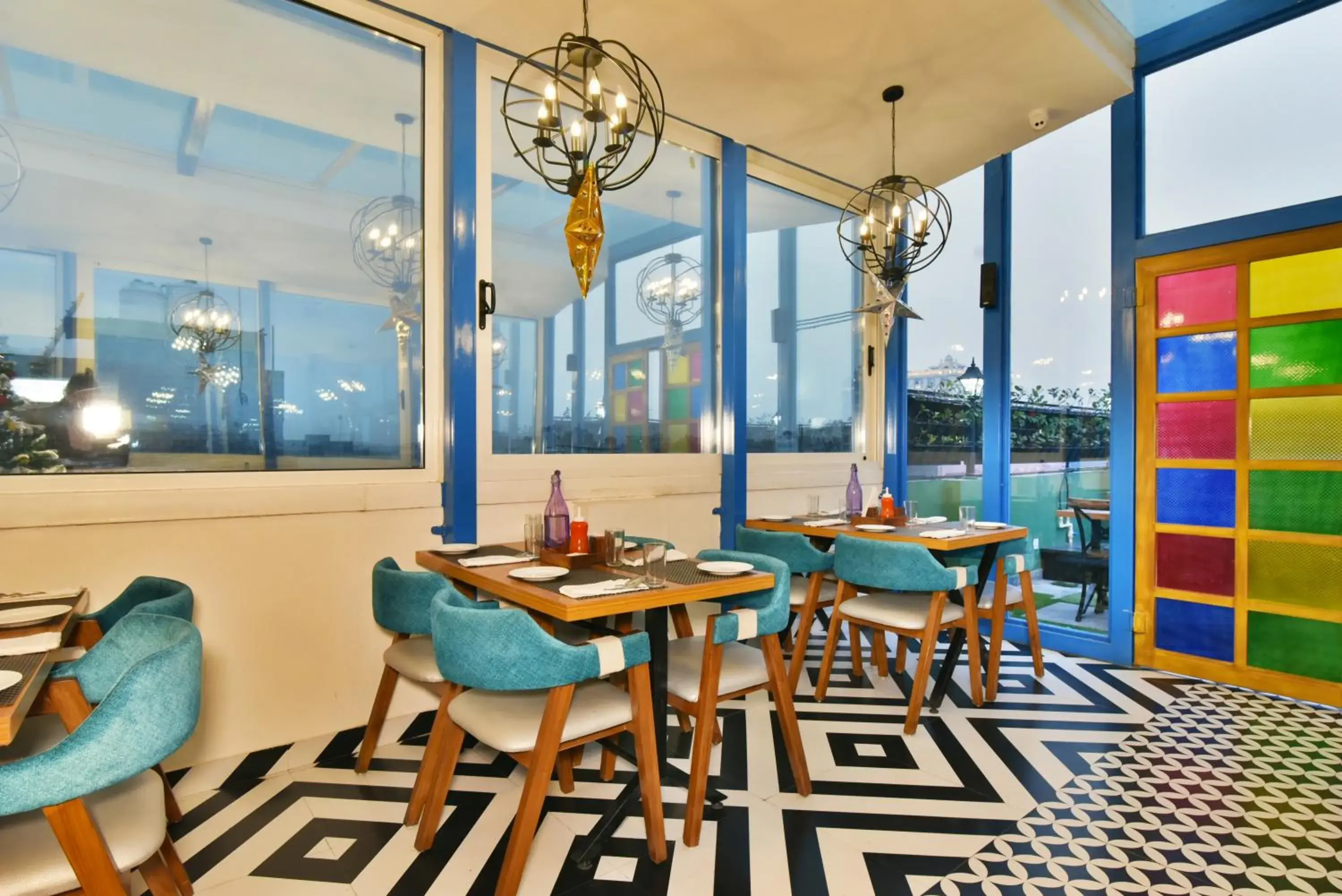 Lounge or bar in Hotel Infa - 400m From Golden Temple Lounge or bar in Hotel Infa - 400m From Golden Temple