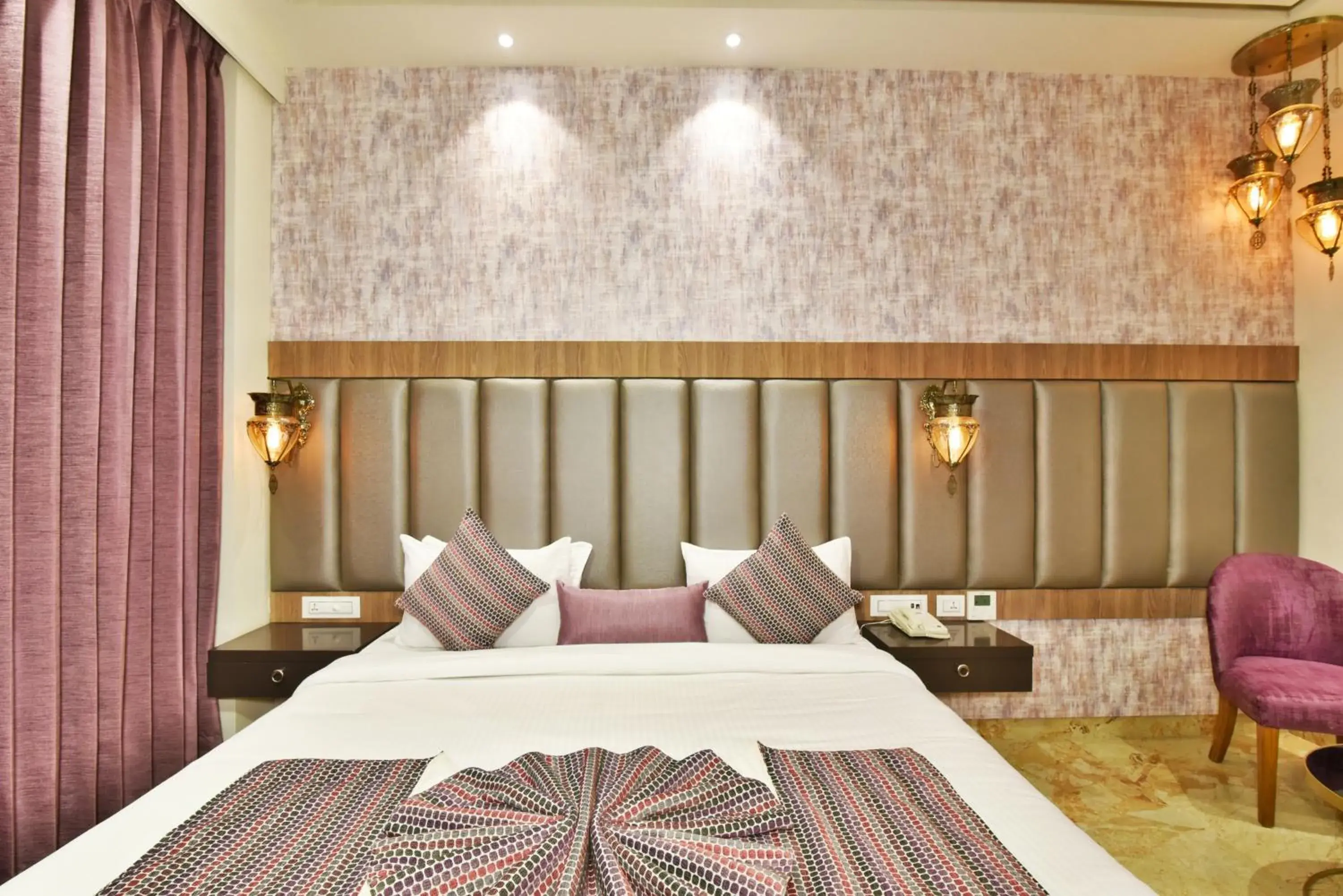 Bedroom, Bed in Hotel Infa - 400m From Golden Temple Bedroom, Bed in Hotel Infa - 400m From Golden Temple