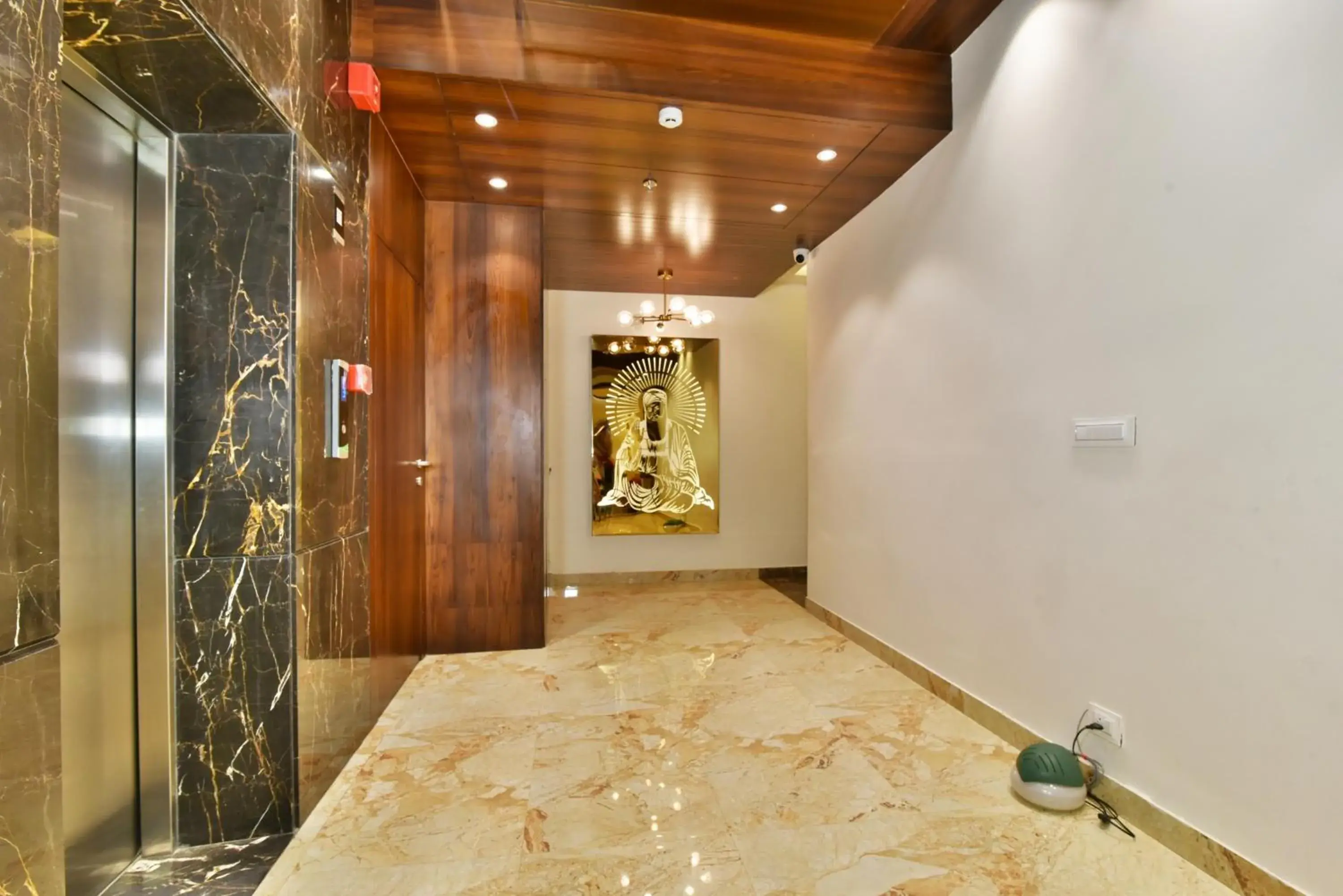 Property building in Hotel Infa - 400m From Golden Temple Property building in Hotel Infa - 400m From Golden Temple