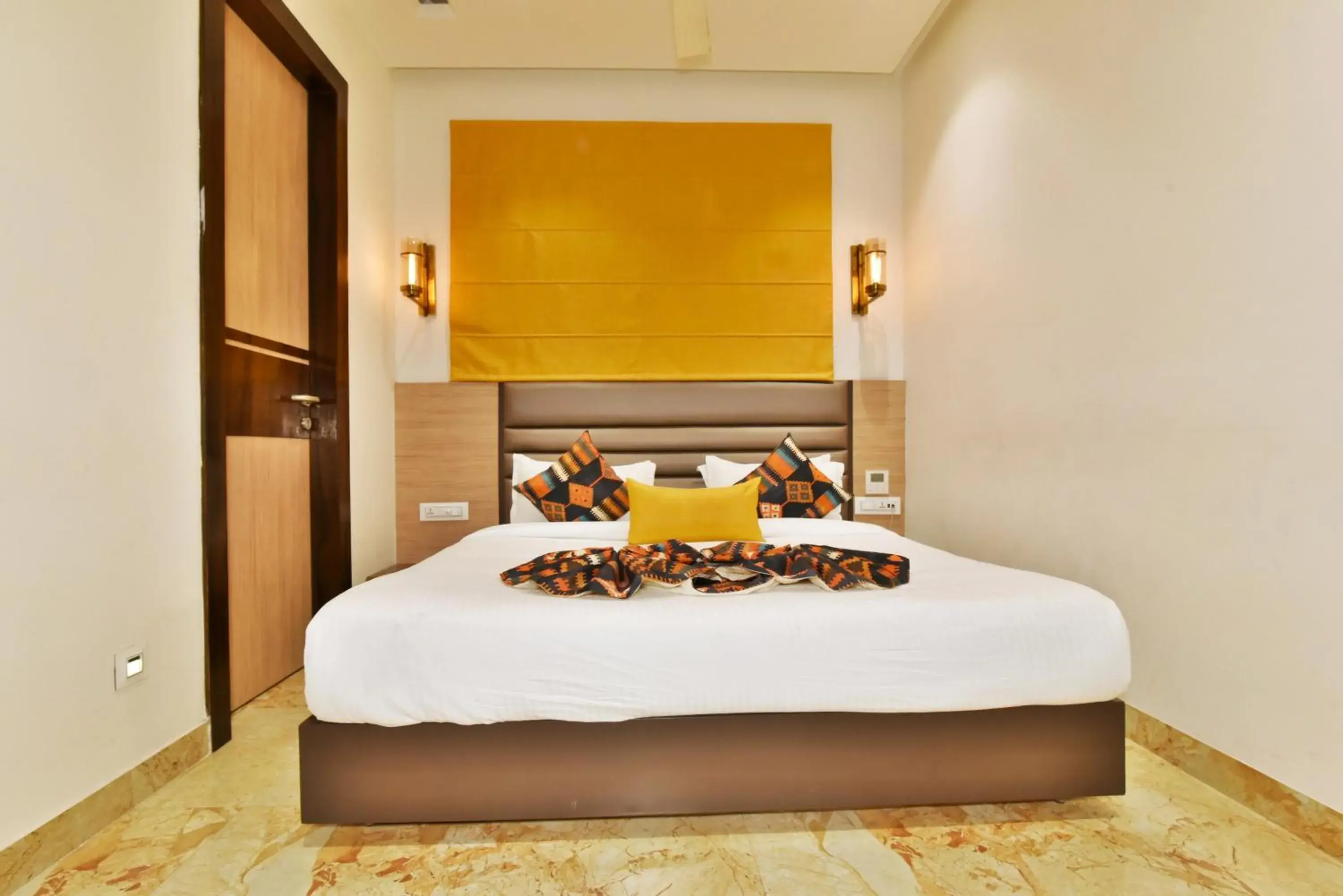 Bedroom, Bed in Hotel Infa - 400m From Golden Temple Bedroom, Bed in Hotel Infa - 400m From Golden Temple