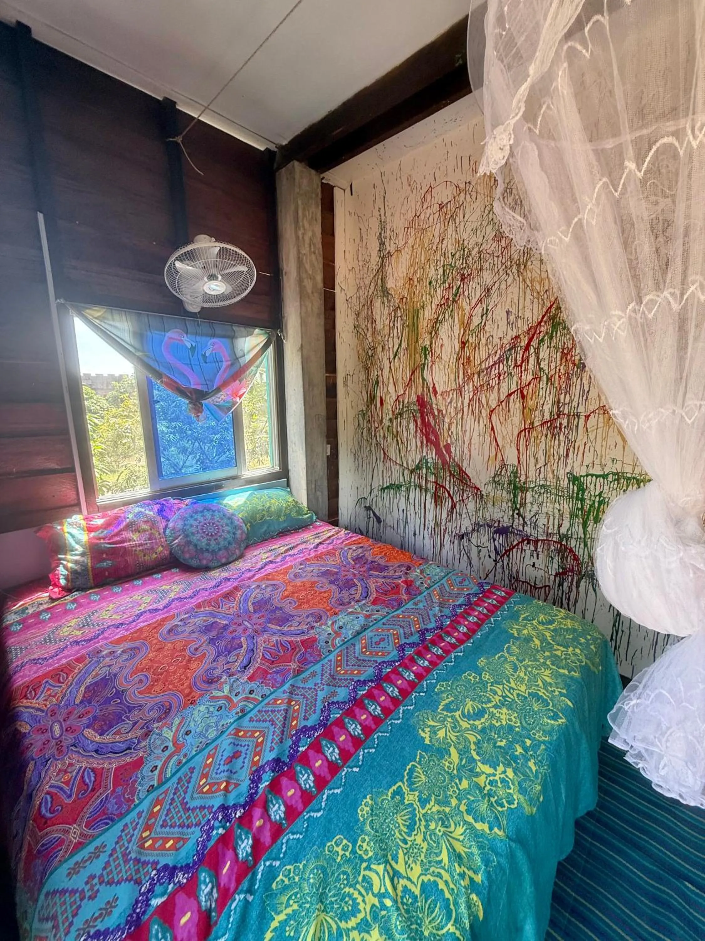 Bed in On the Rocks