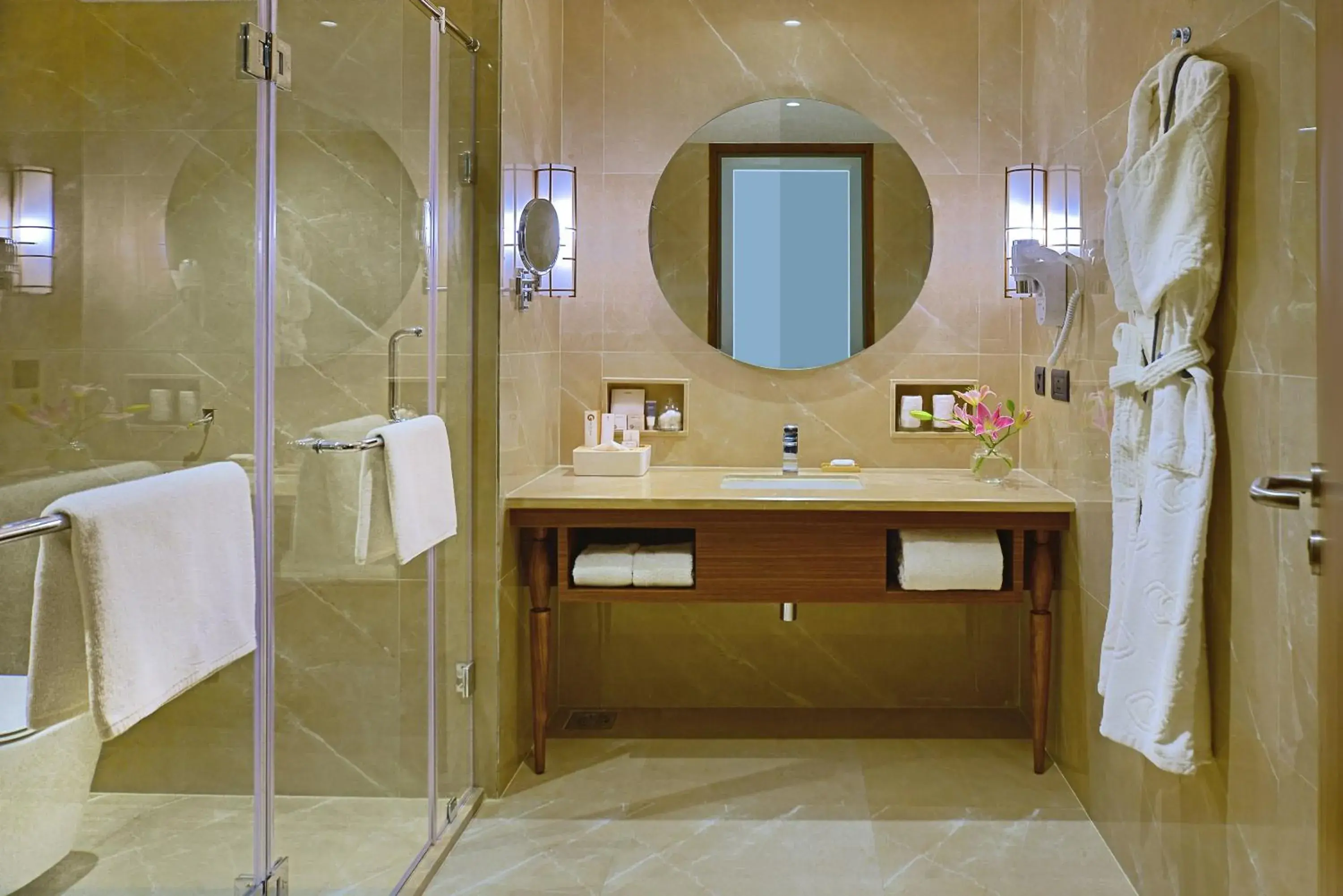 Premium Room with Balcony in Gift City Club, a member of Radisson Individuals Premium Room with Balcony in Gift City Club, a member of Radisson Individuals