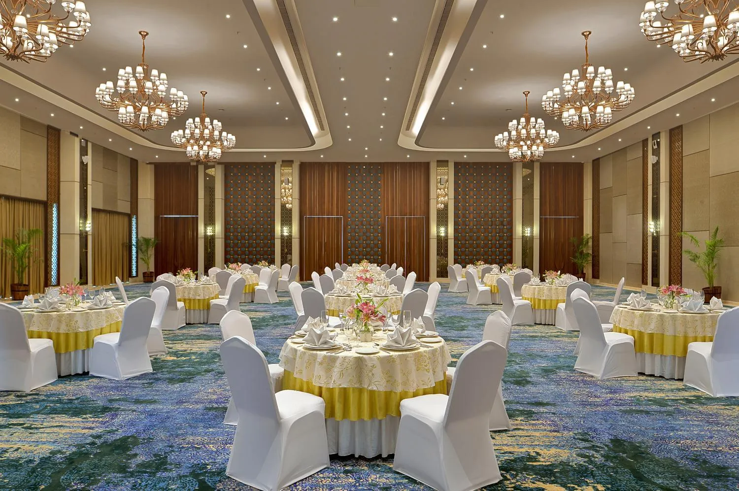 Banquet/Function facilities in Gift City Club, a member of Radisson Individuals