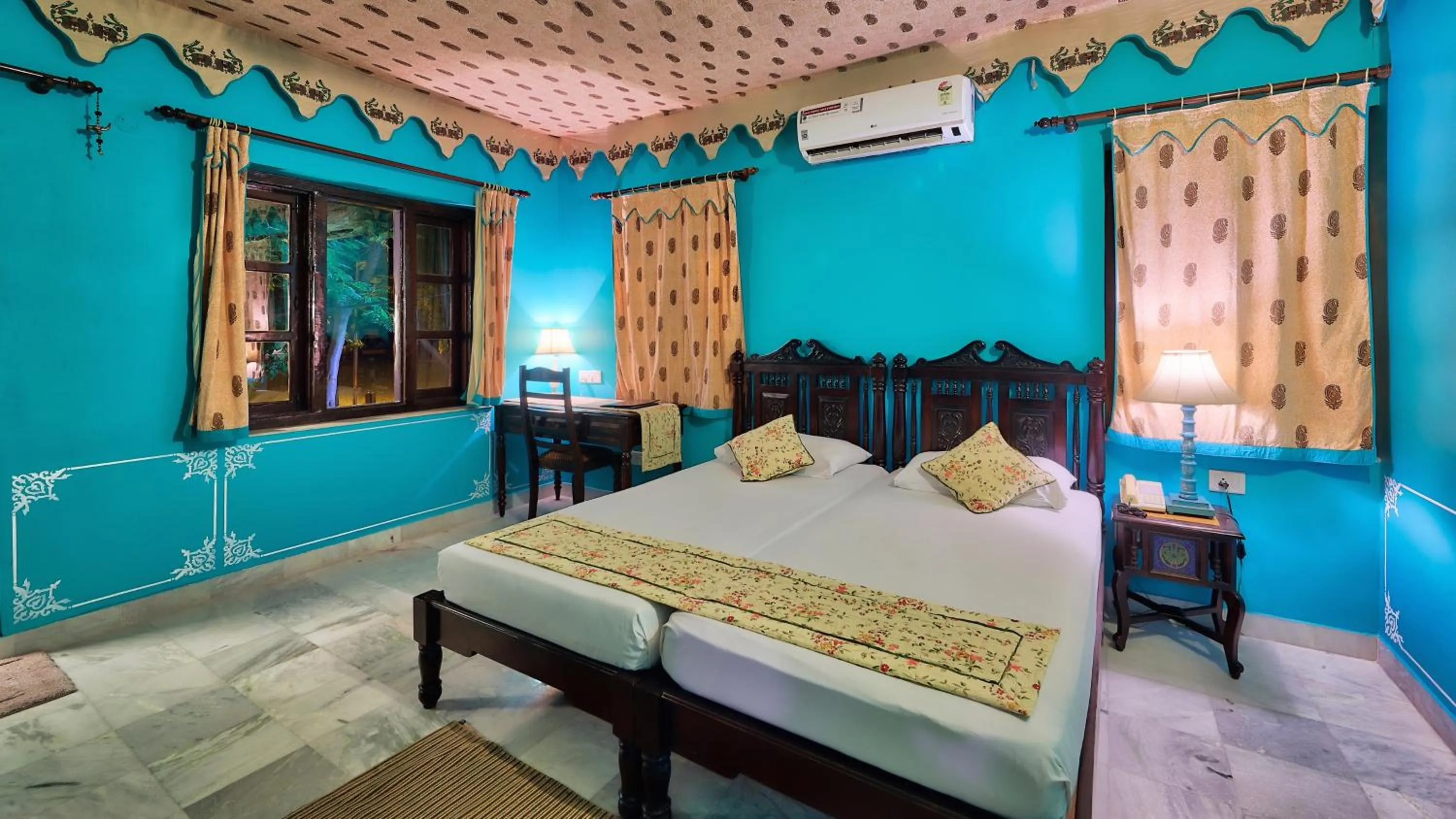 Bedroom, Bed in Ikaki Niwas - A Heritage Boutique Hotel