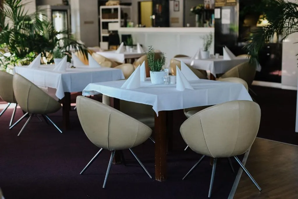 Restaurant/places to eat in Hotel Diva SPA