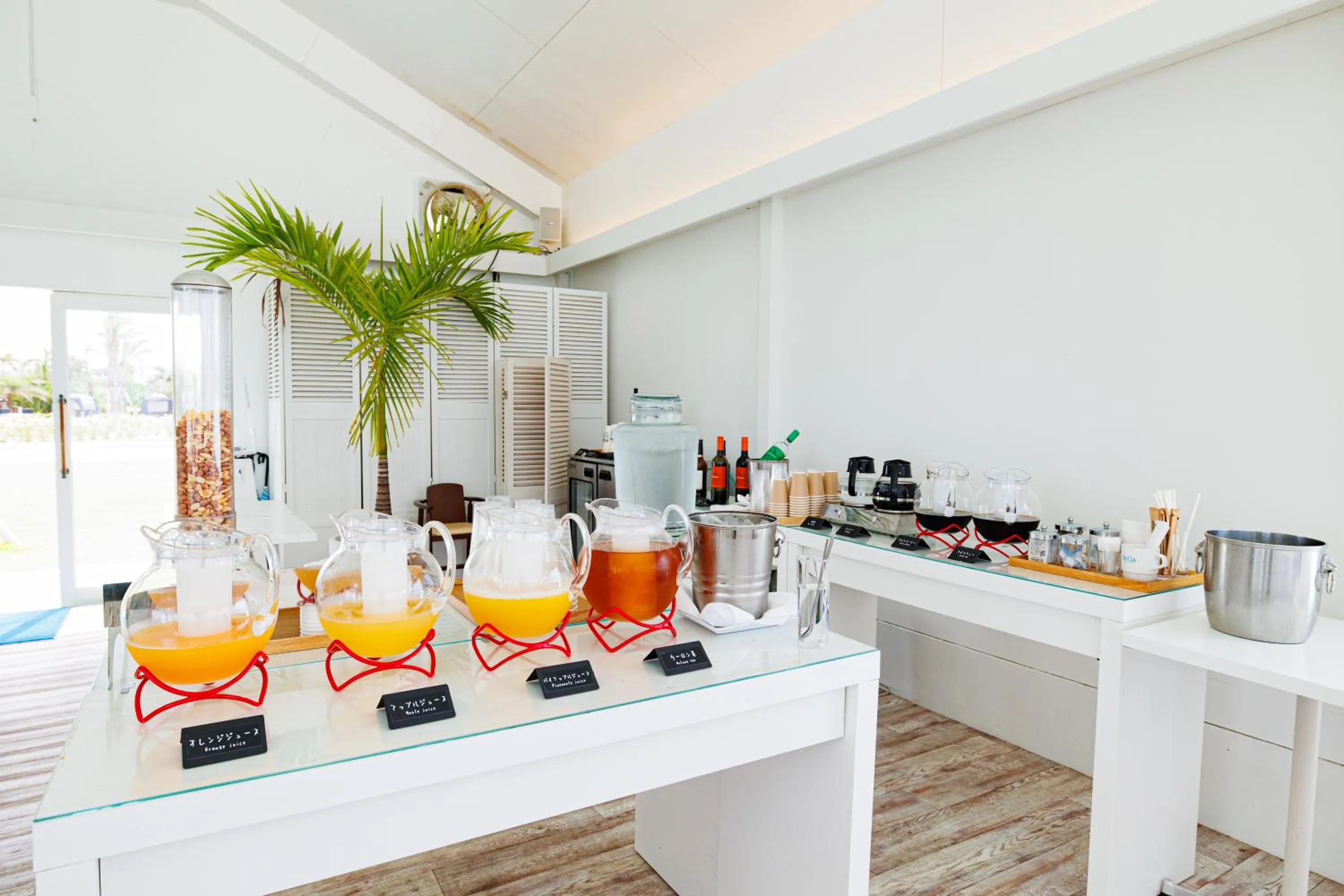 Communal lounge/ TV room in Pricia Resort Yoron