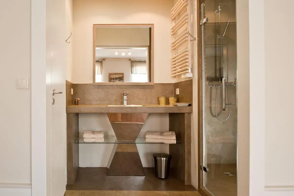 Superior Double Room only accessible by stairs in Maison d'Hôte de Myon Superior Double Room only accessible by stairs in Maison d'Hôte de Myon