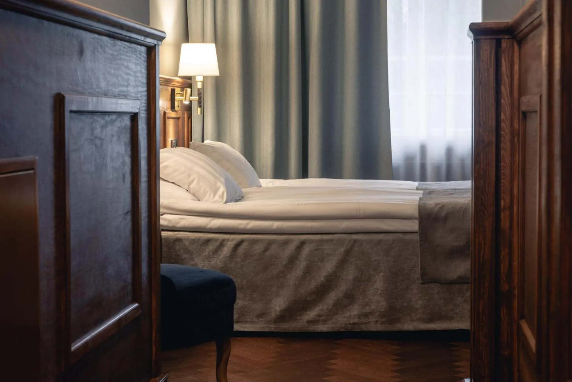 Bed in Best Western Strand Hotel