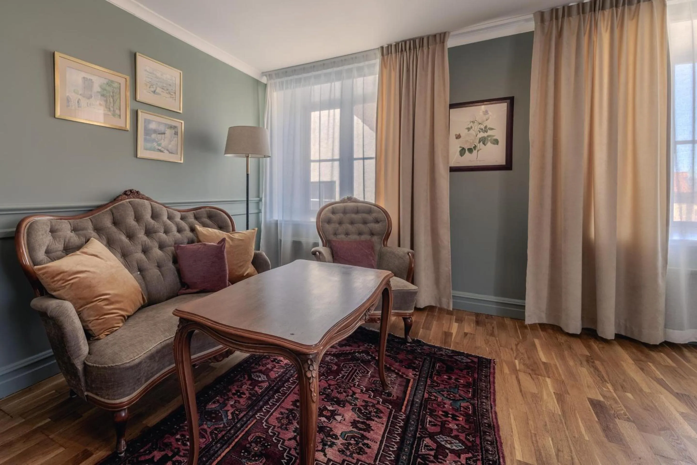 Bedroom in Best Western Strand Hotel