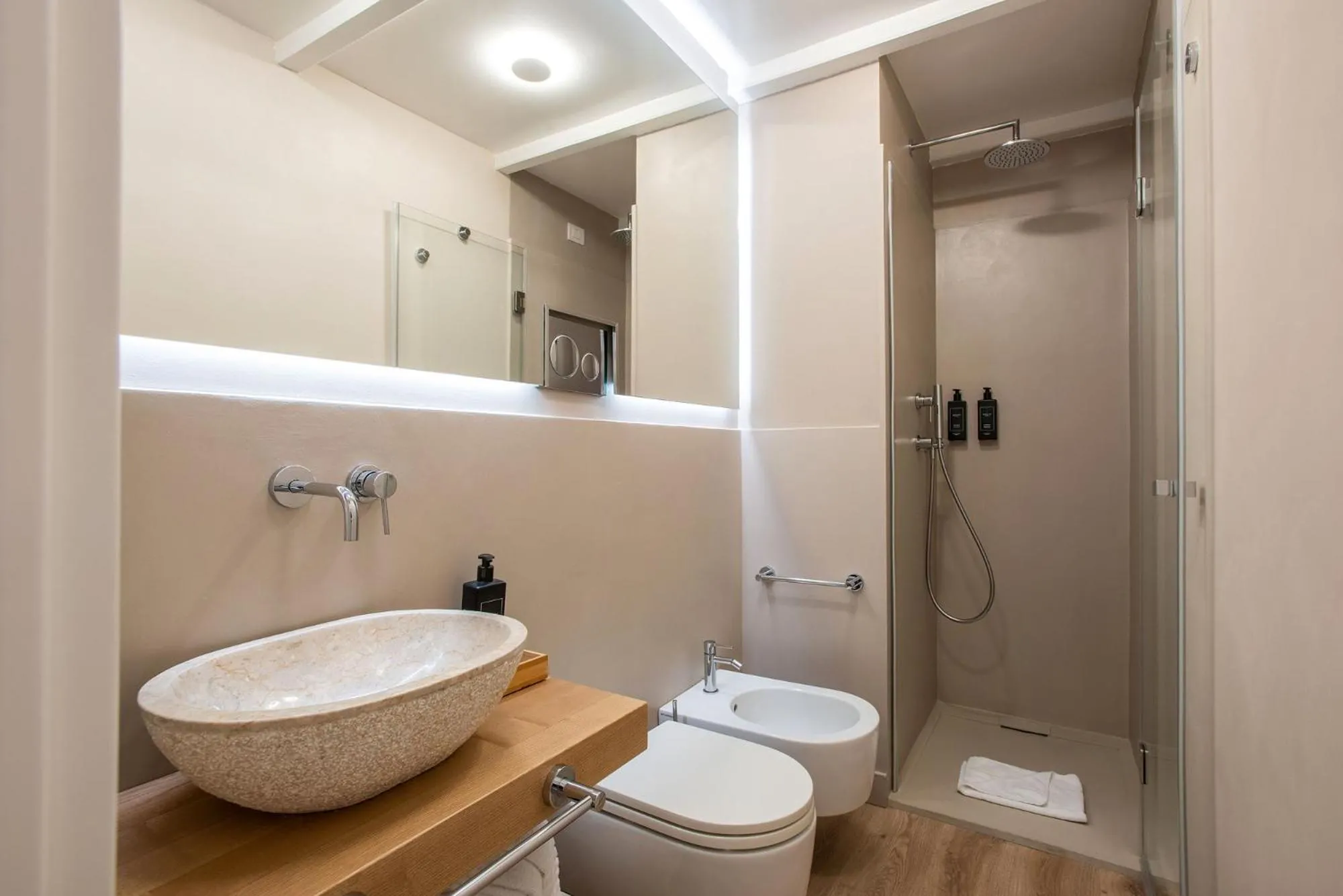 Pantheon Suites Rome 2