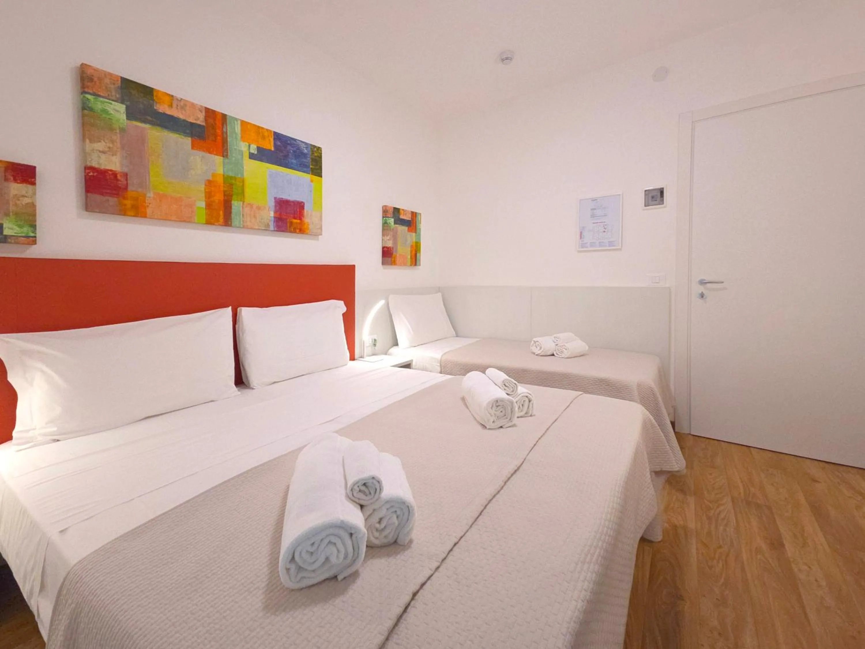 Bed in Hotel Royal Garnì