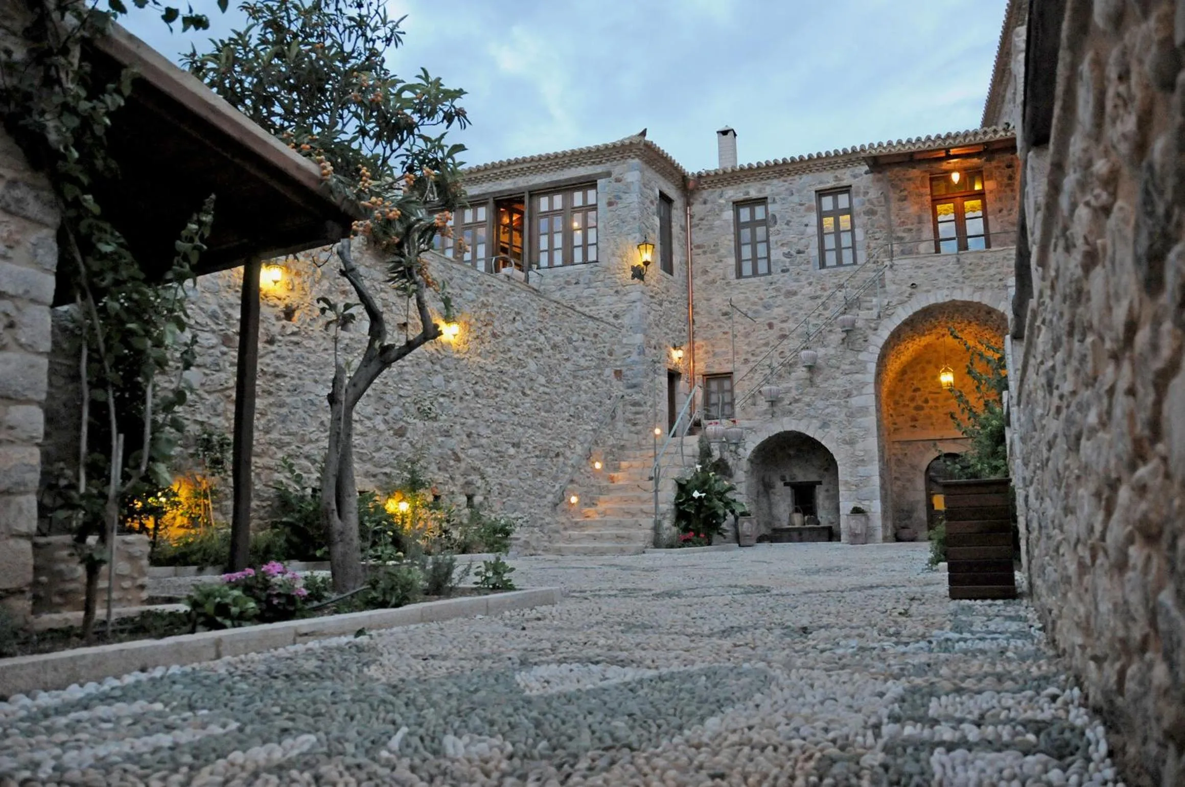 Facade/entrance in Archontiko Hatzipanayioti