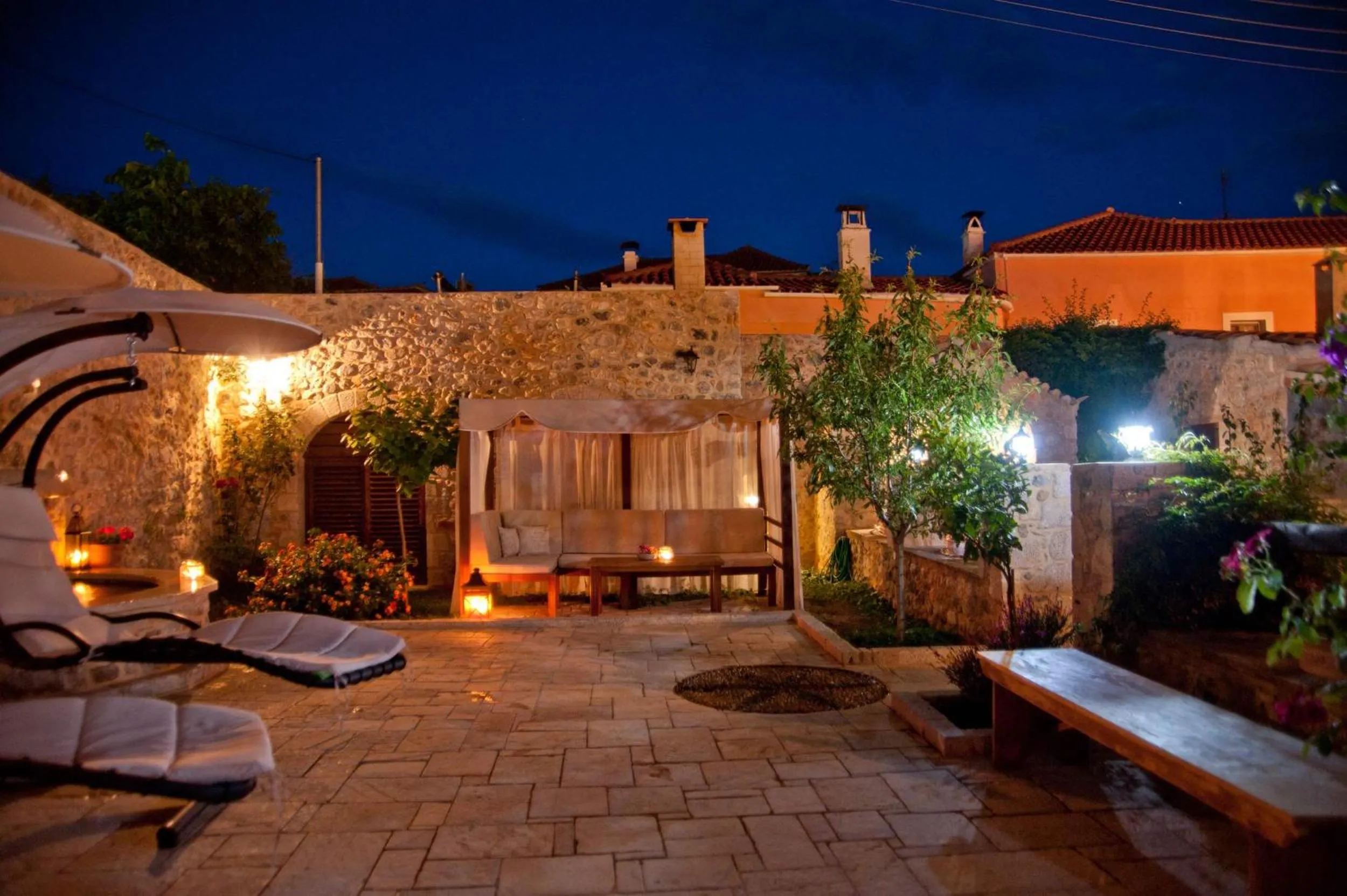 Night in Archontiko Hatzipanayioti