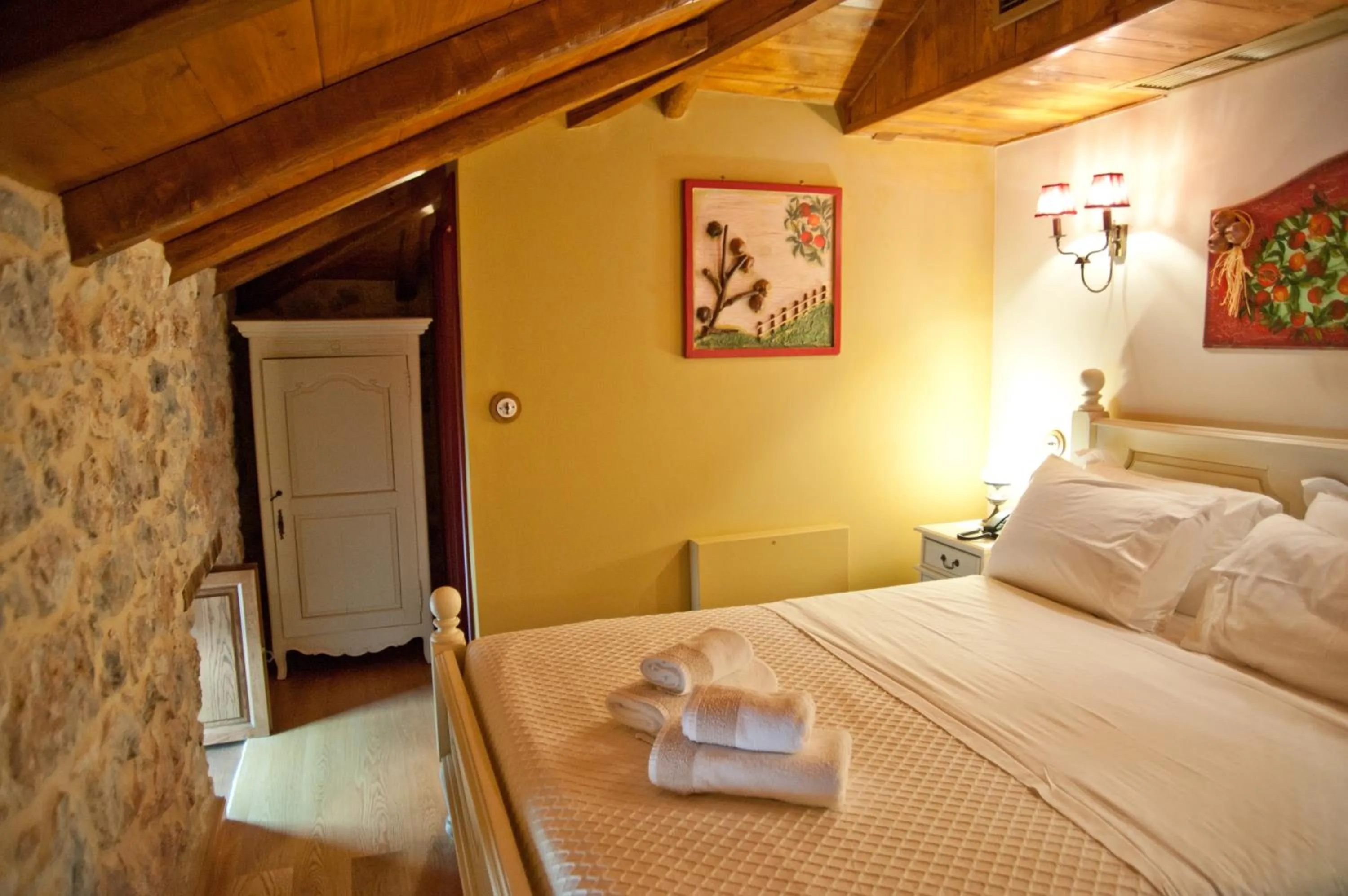 Photo of the whole room, Bed in Archontiko Hatzipanayioti