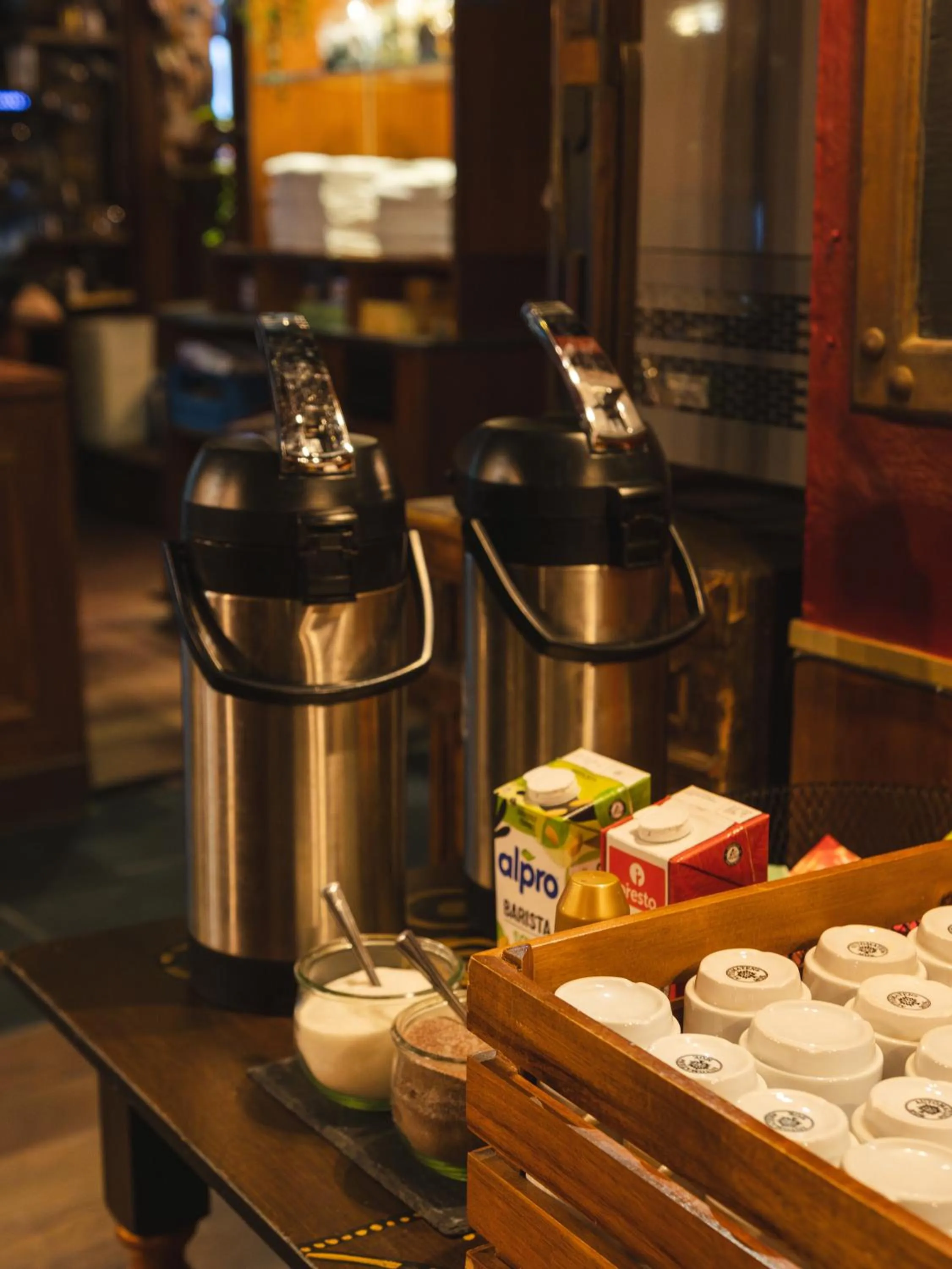 Coffee/tea facilities in St Christopher's Inn Bruges - The Bauhaus