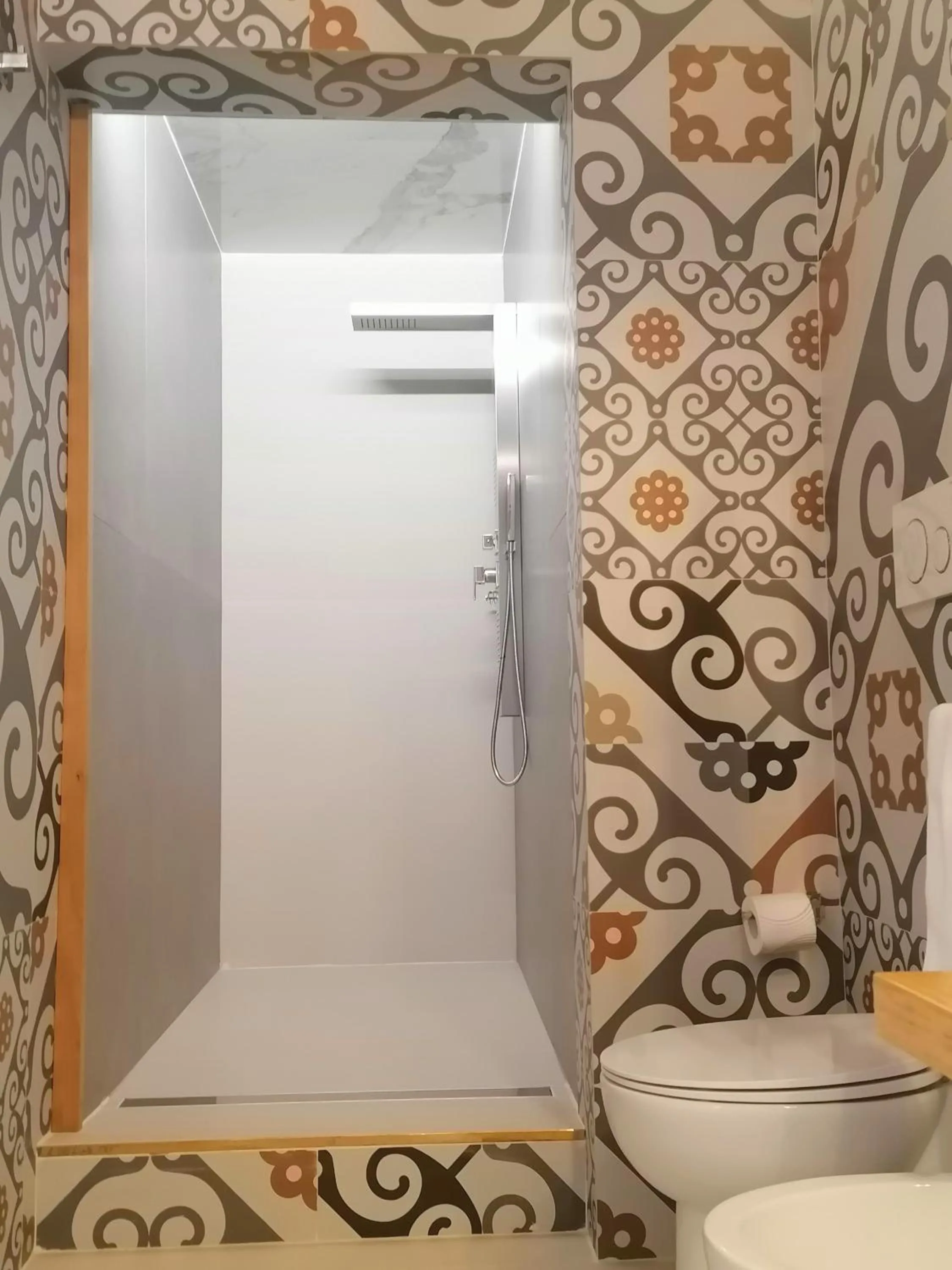 Shower in Palazzo Circolone