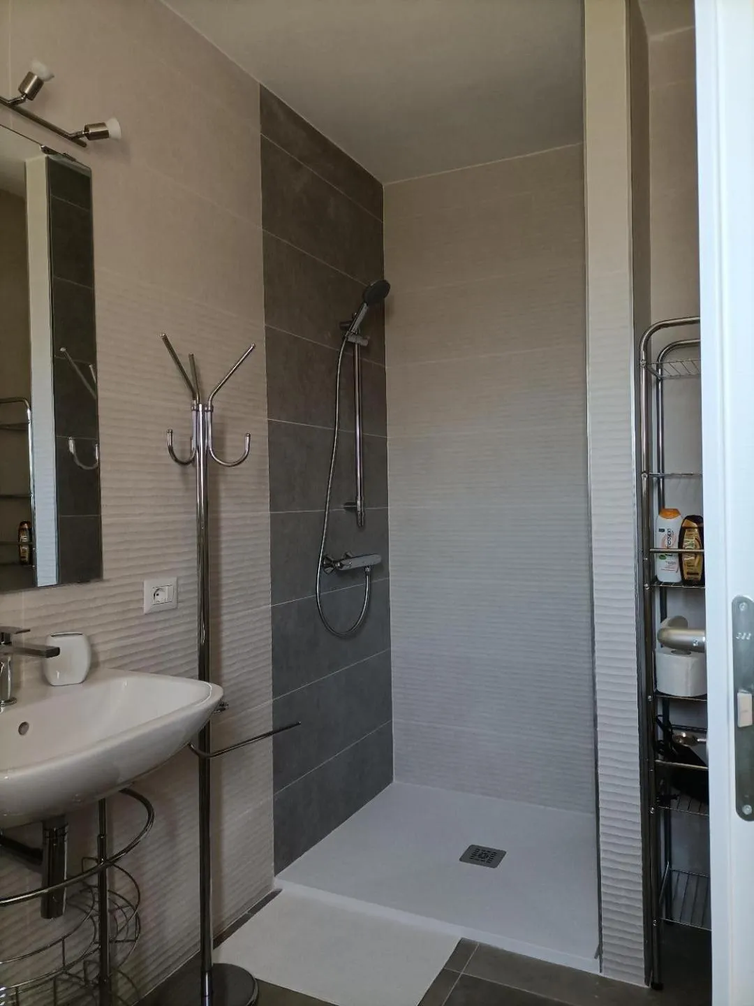 Shower in B&B Il melograno