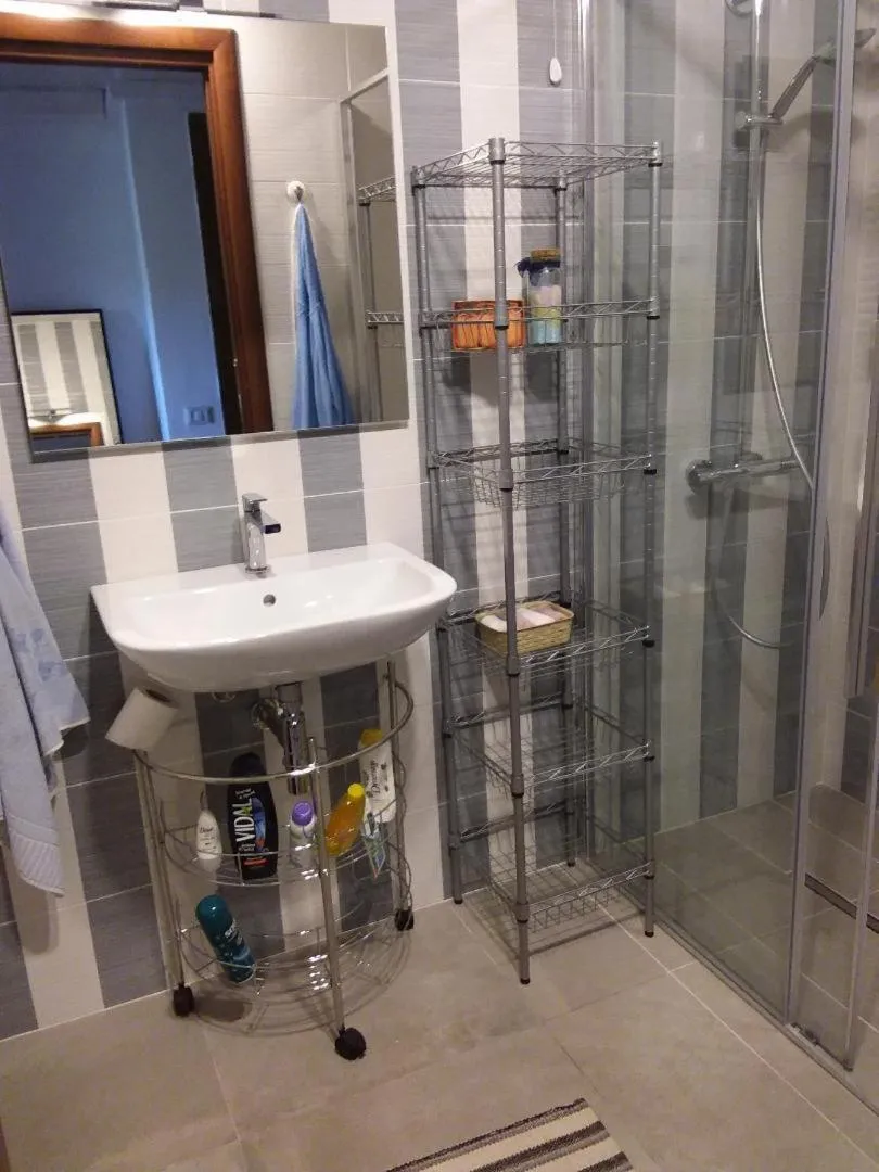 Bathroom in B&B Il melograno