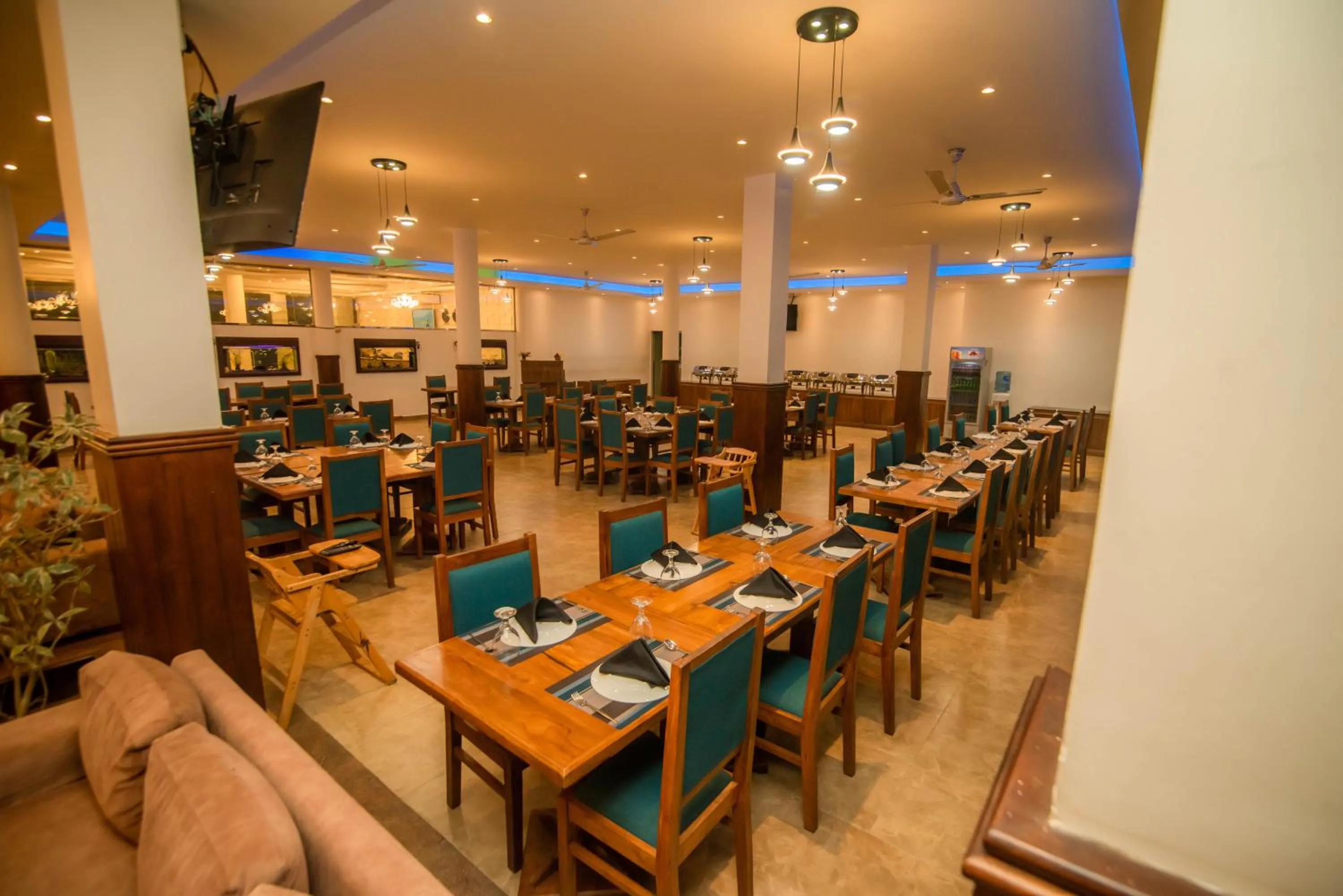 Restaurant/places to eat in Royal Reach Udawalawe