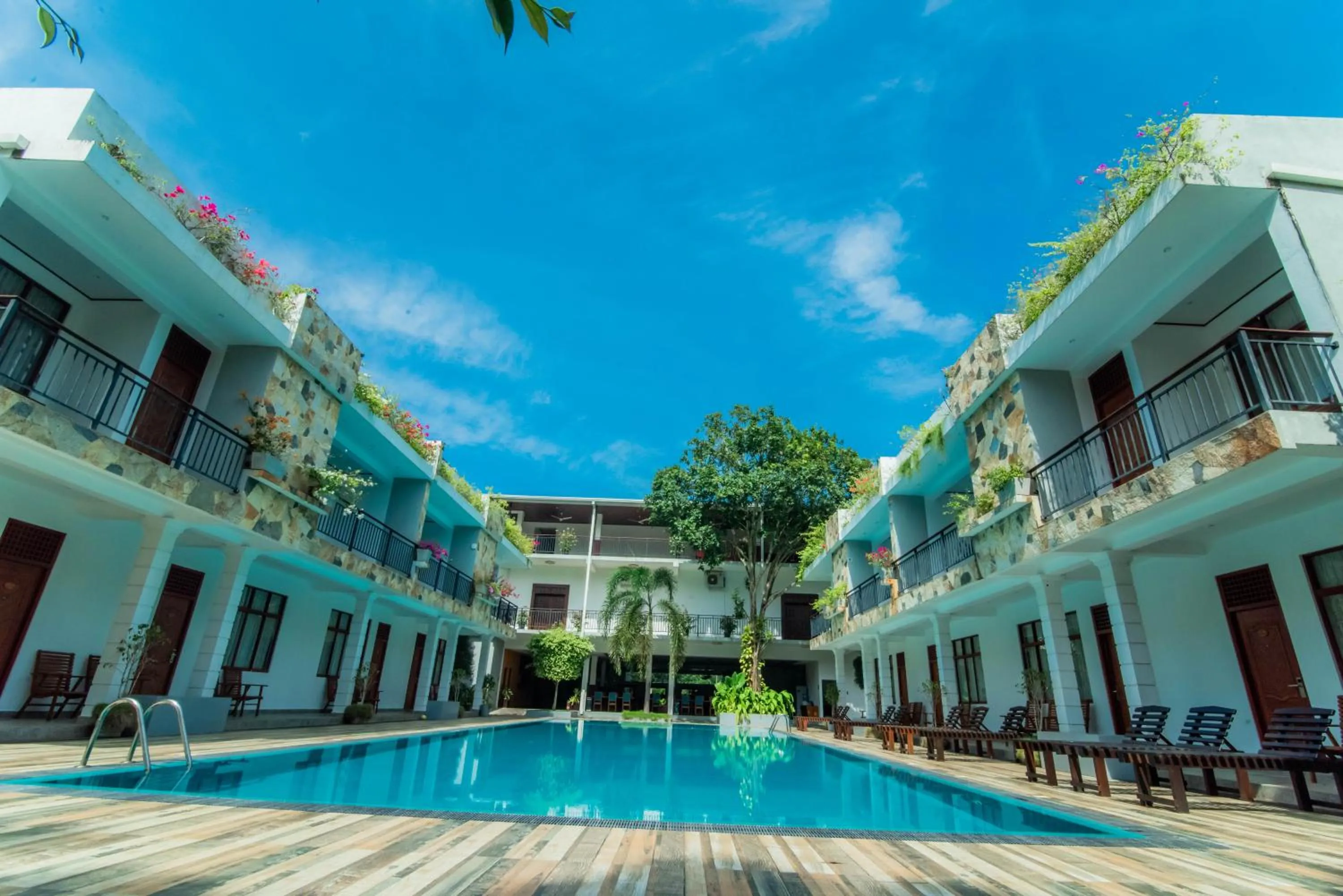 Property building in Royal Reach Udawalawe