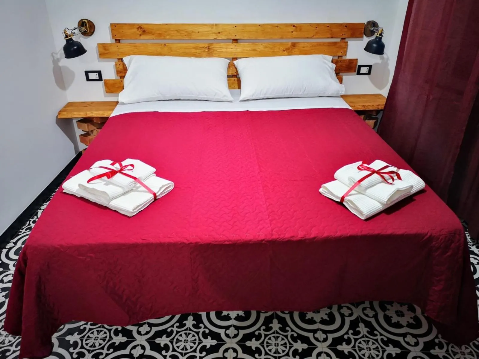 Bed in Trapani Destinations b&b