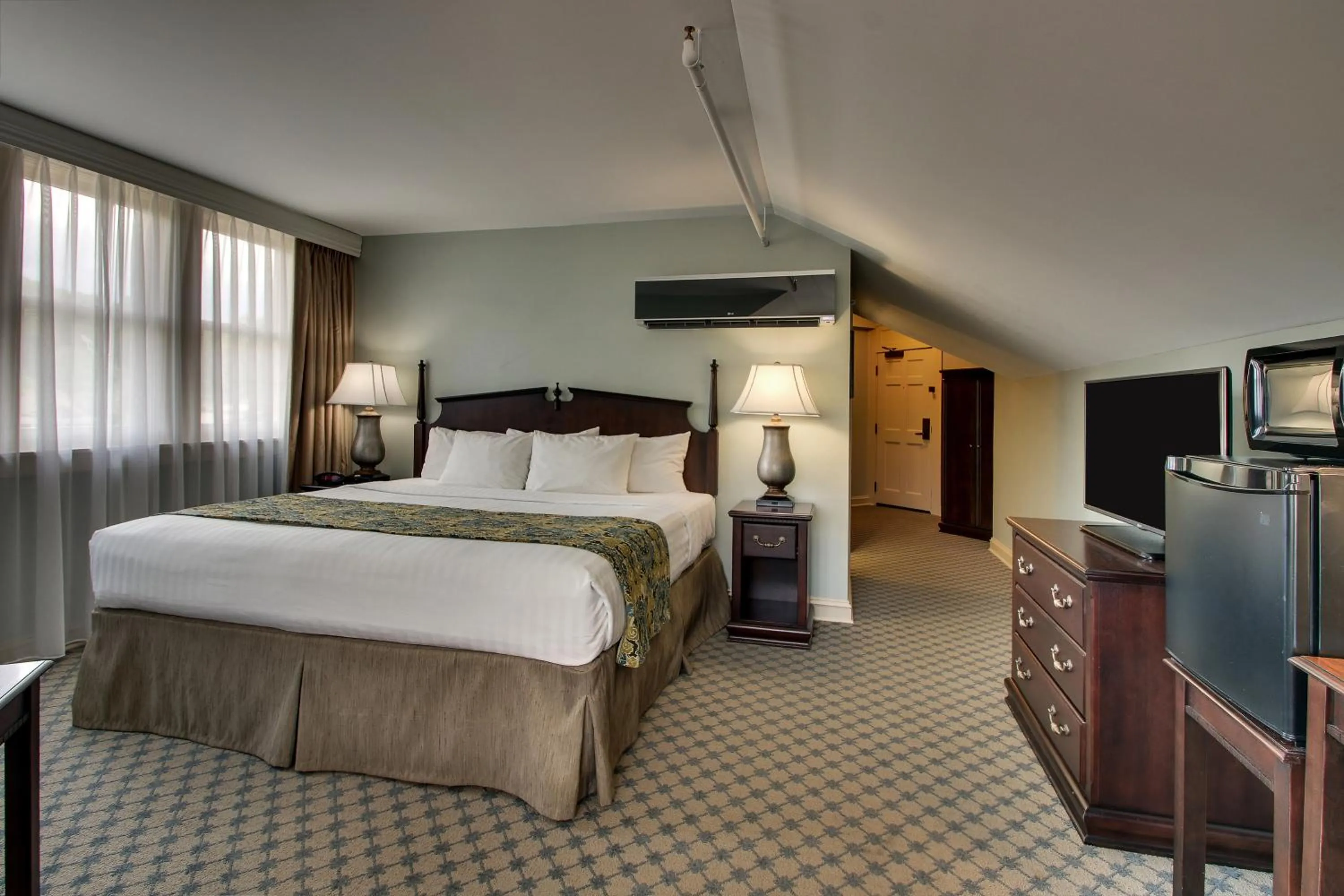 Photo of the whole room, Bed in The Inn at Wise