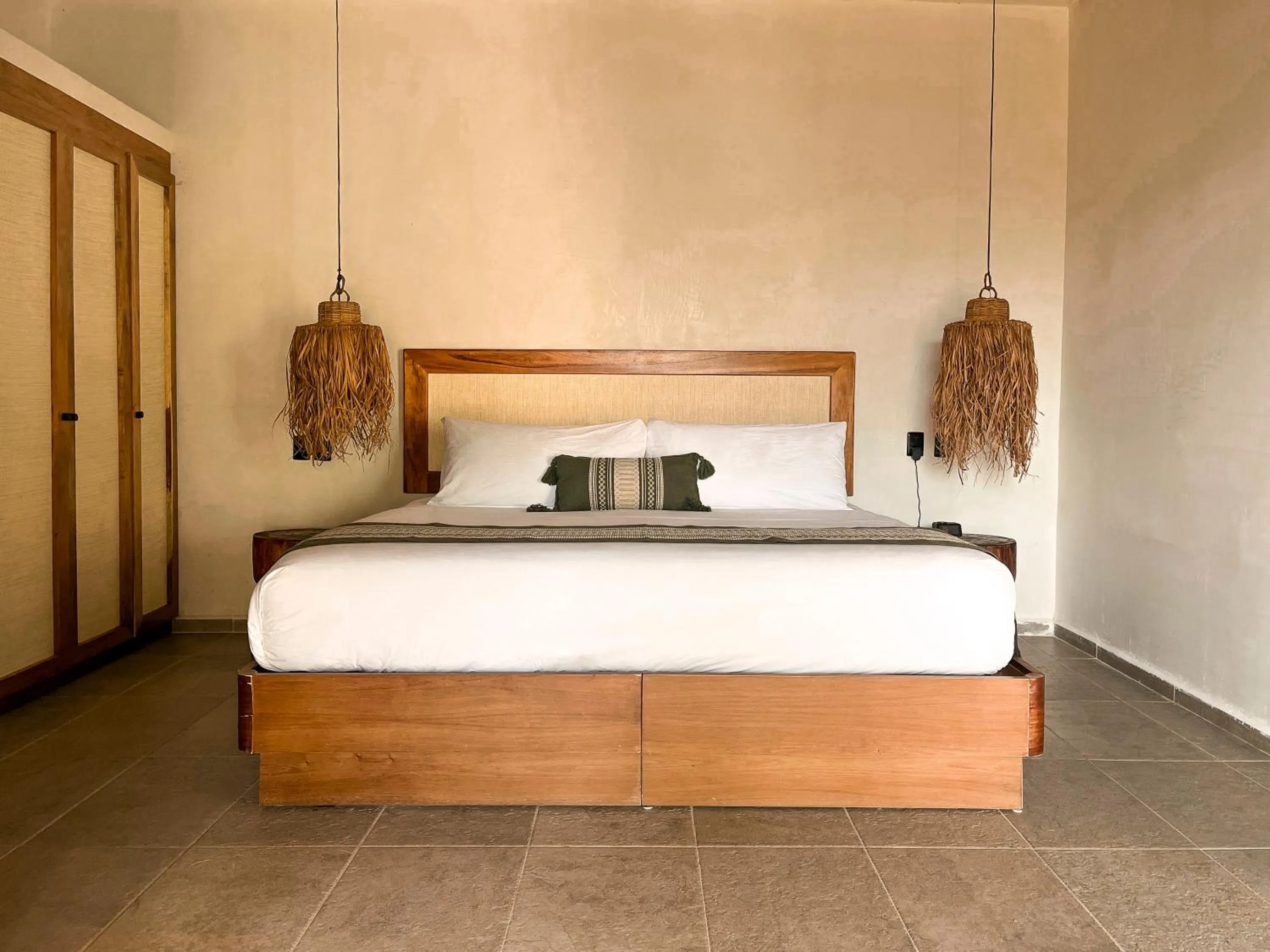 Bedroom, Bed in Zelune Luxury Lagoon Resort Bacalar - Adults Only
