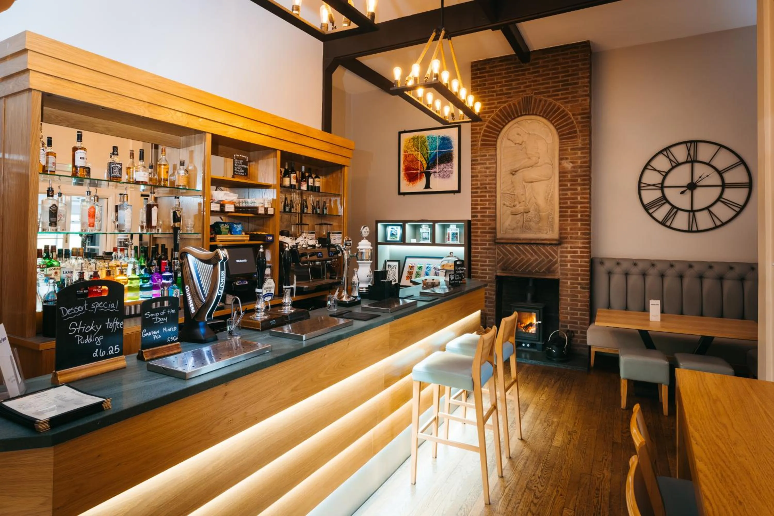 Lounge or bar in Glaramara Hotel