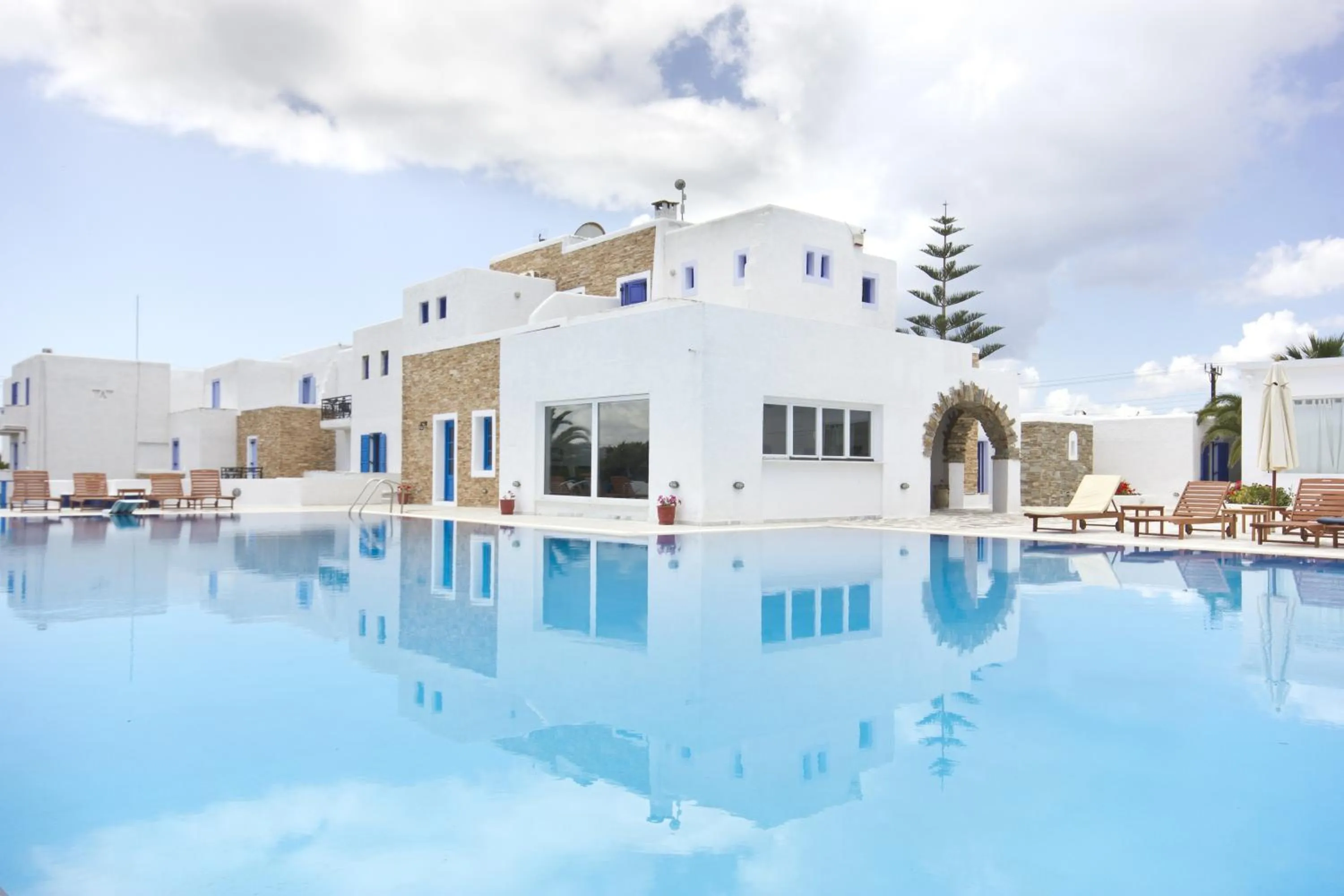 Property building in Naxos Holidays