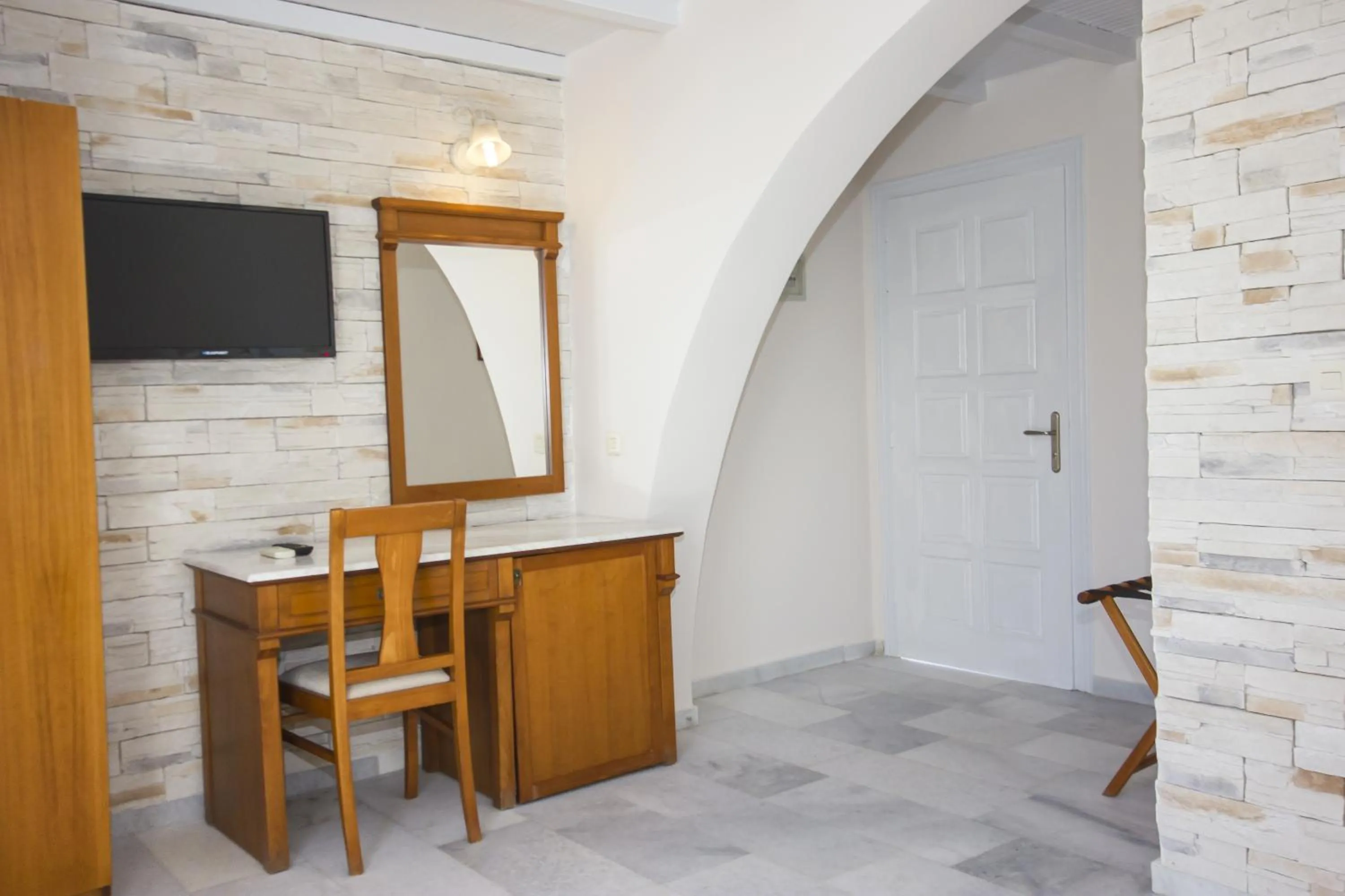 Decorative detail in Naxos Holidays