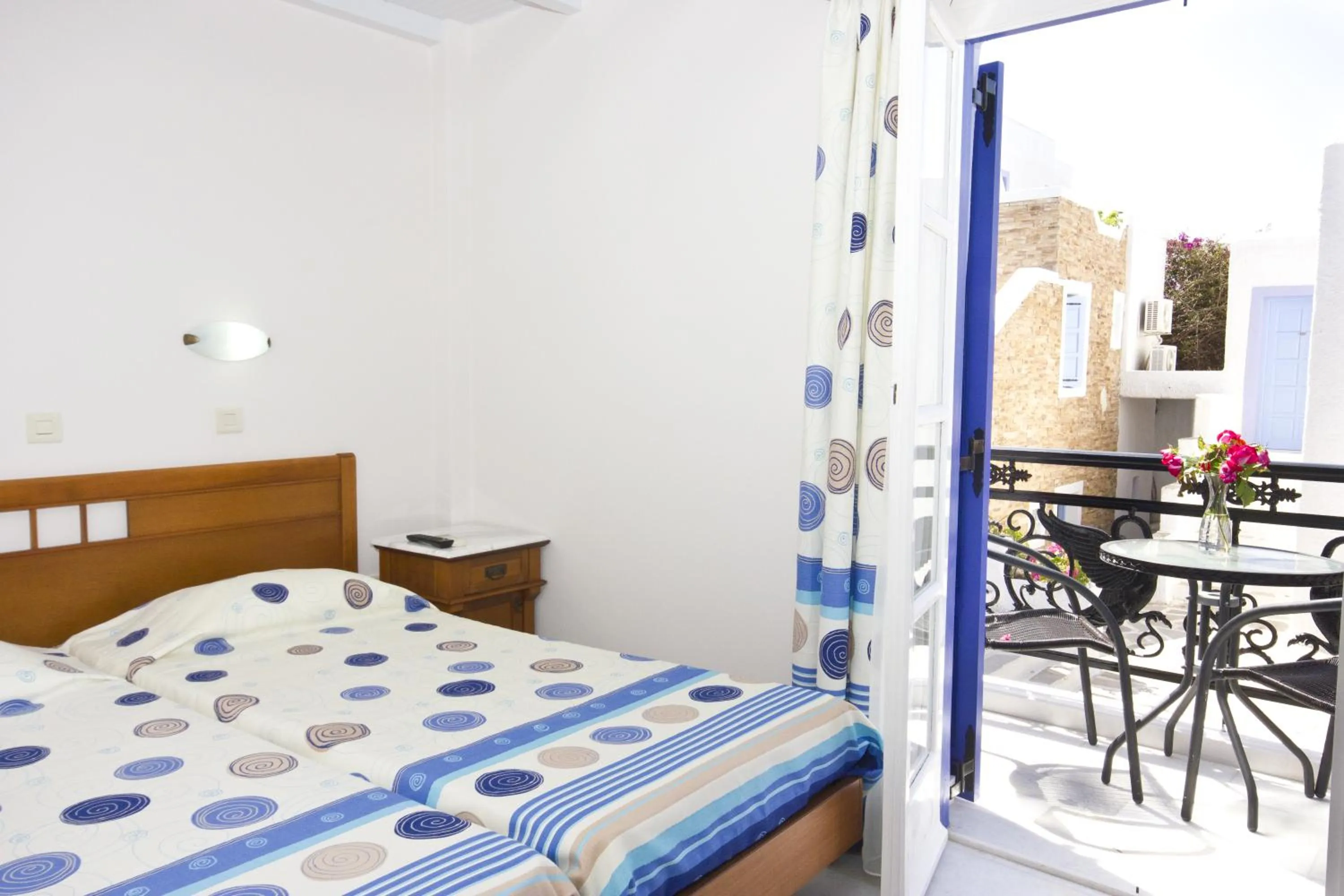 Day, Bed in Naxos Holidays
