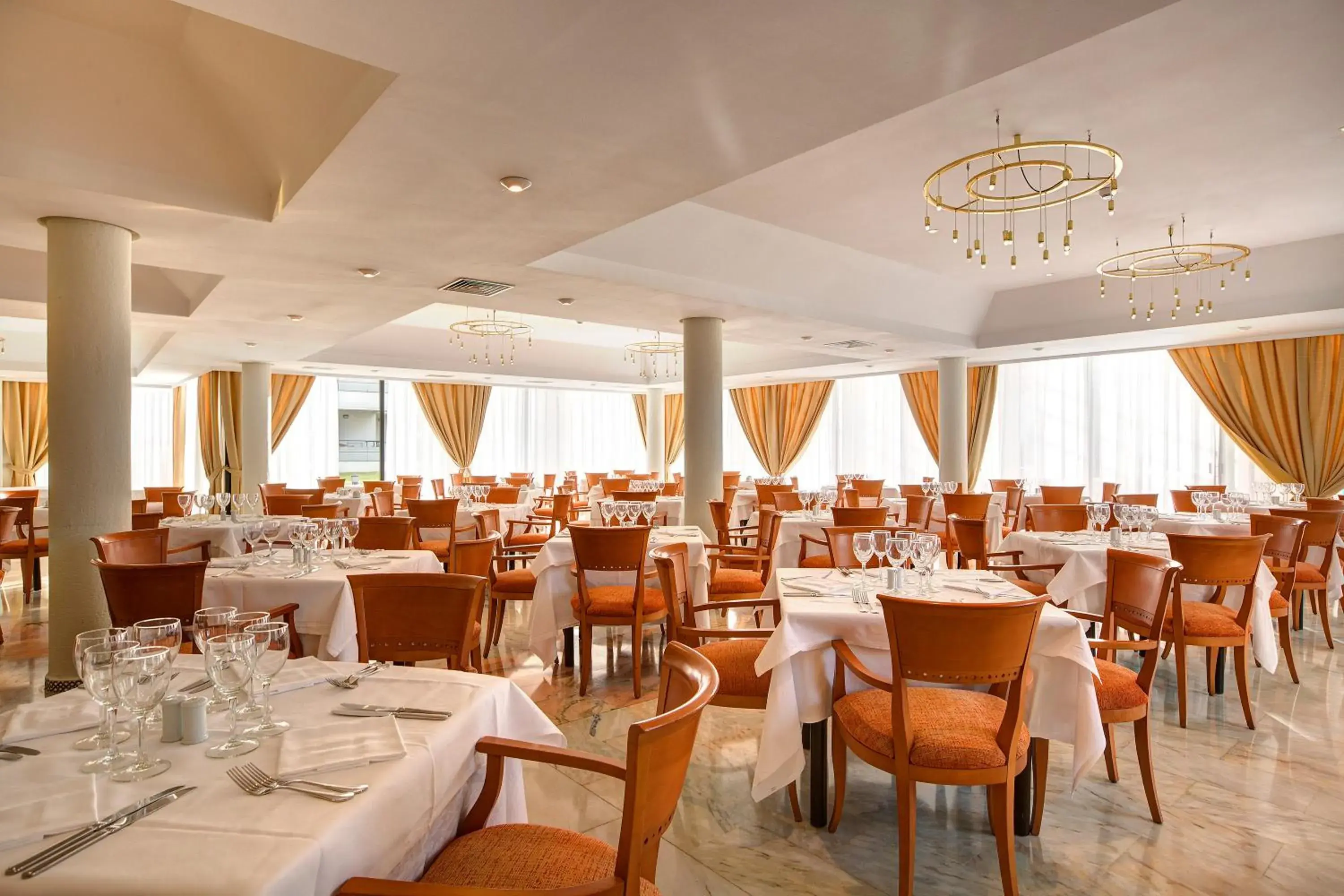 Restaurant/places to eat in Hipotels Sherry Park Restaurant/places to eat in Hipotels Sherry Park