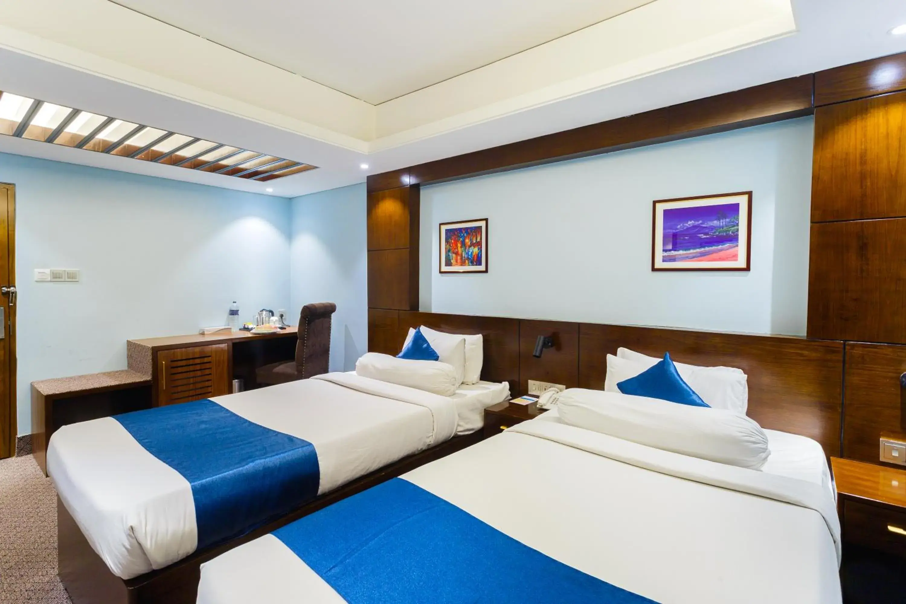 Photo of the whole room, Bed in HOTEL THE CAPITAL LTD. Photo of the whole room, Bed in HOTEL THE CAPITAL LTD.