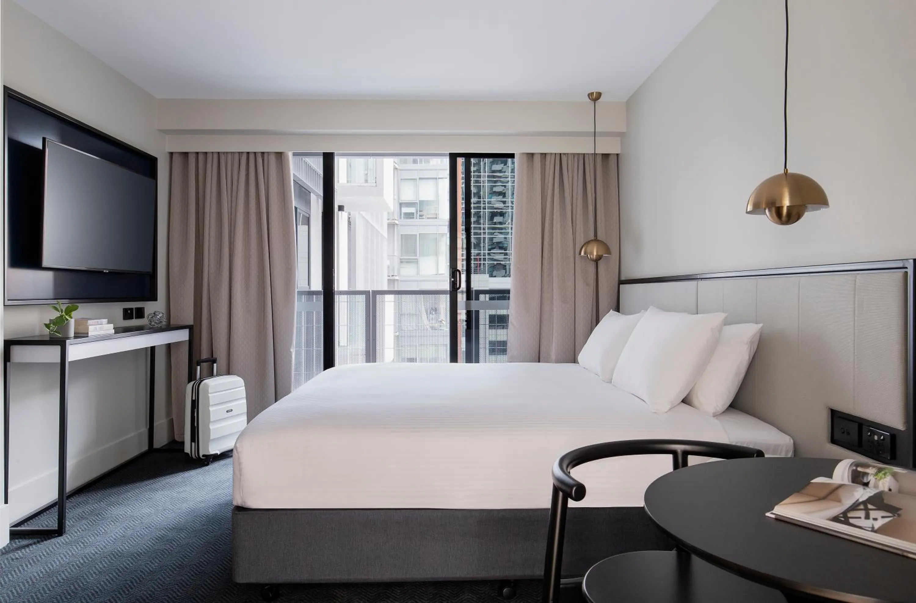 Bedroom, Bed in Brady Hotels Jones Lane