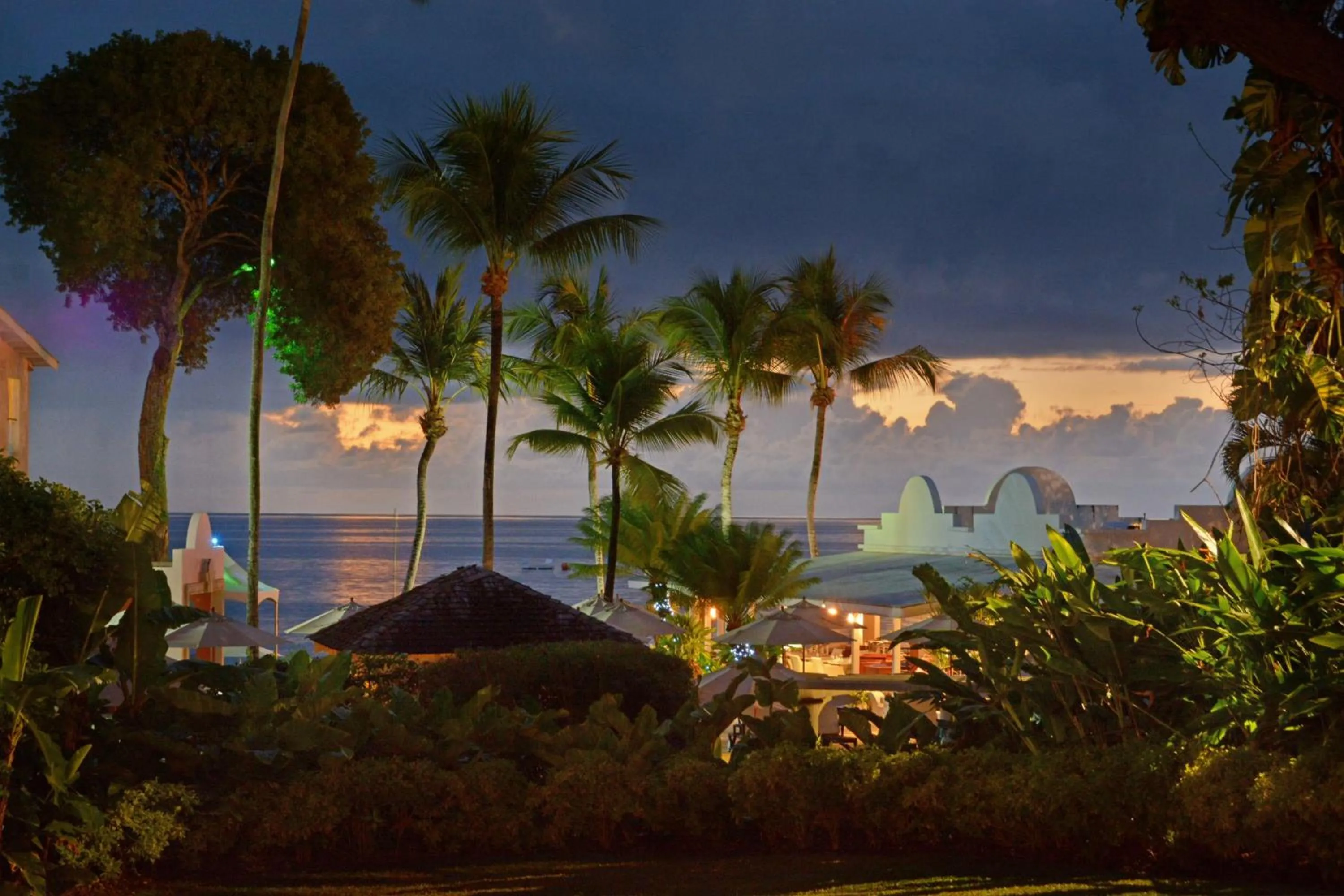 Beach in Fairmont Royal Pavilion Barbados Resort