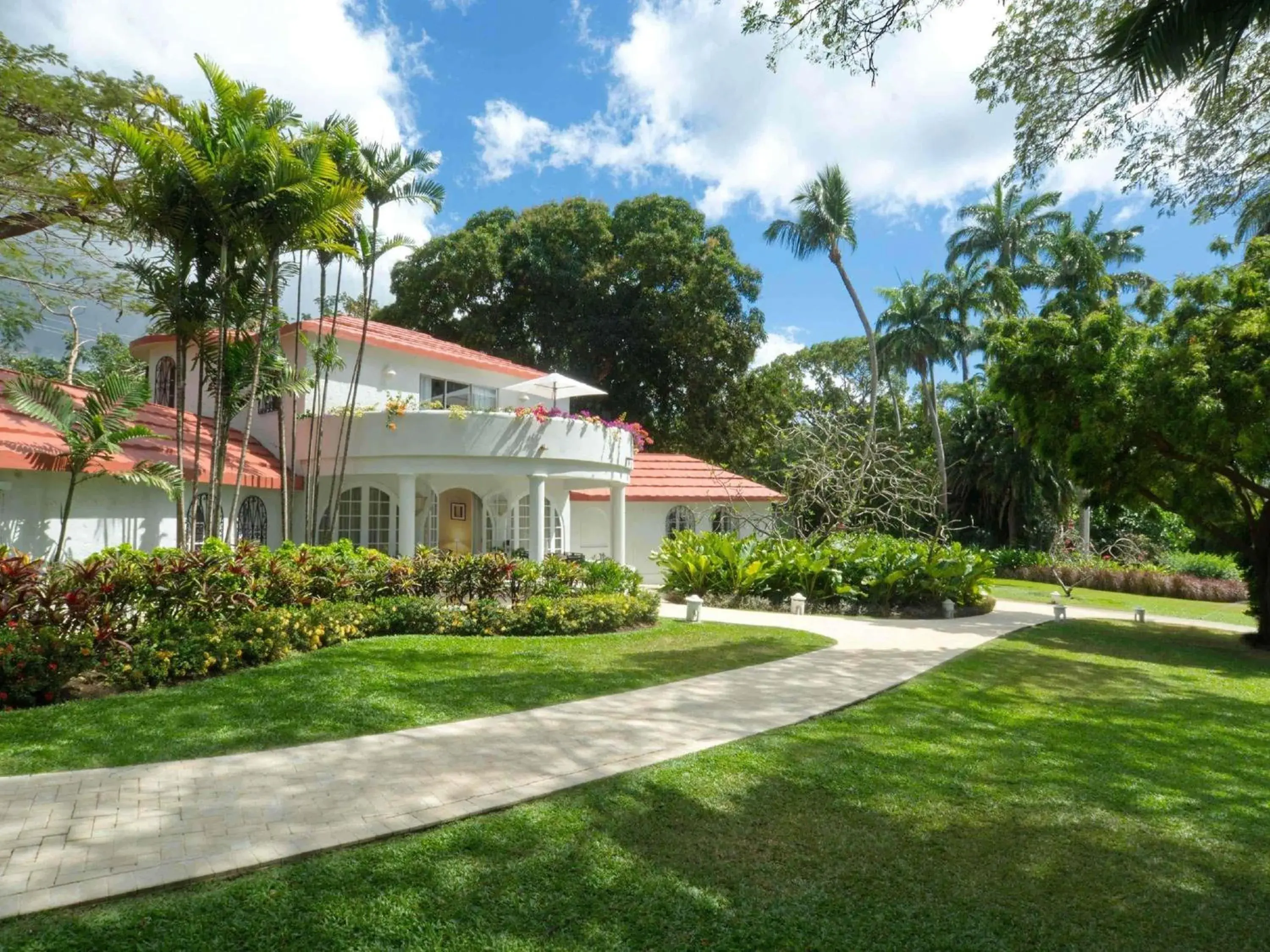 Bedroom in Fairmont Royal Pavilion Barbados Resort Bedroom in Fairmont Royal Pavilion Barbados Resort