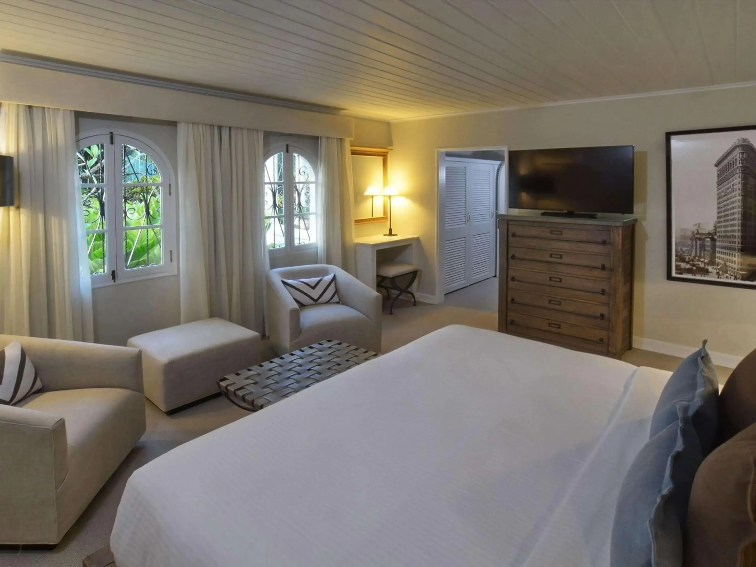 Photo of the whole room, Bed in Fairmont Royal Pavilion Barbados Resort Photo of the whole room, Bed in Fairmont Royal Pavilion Barbados Resort