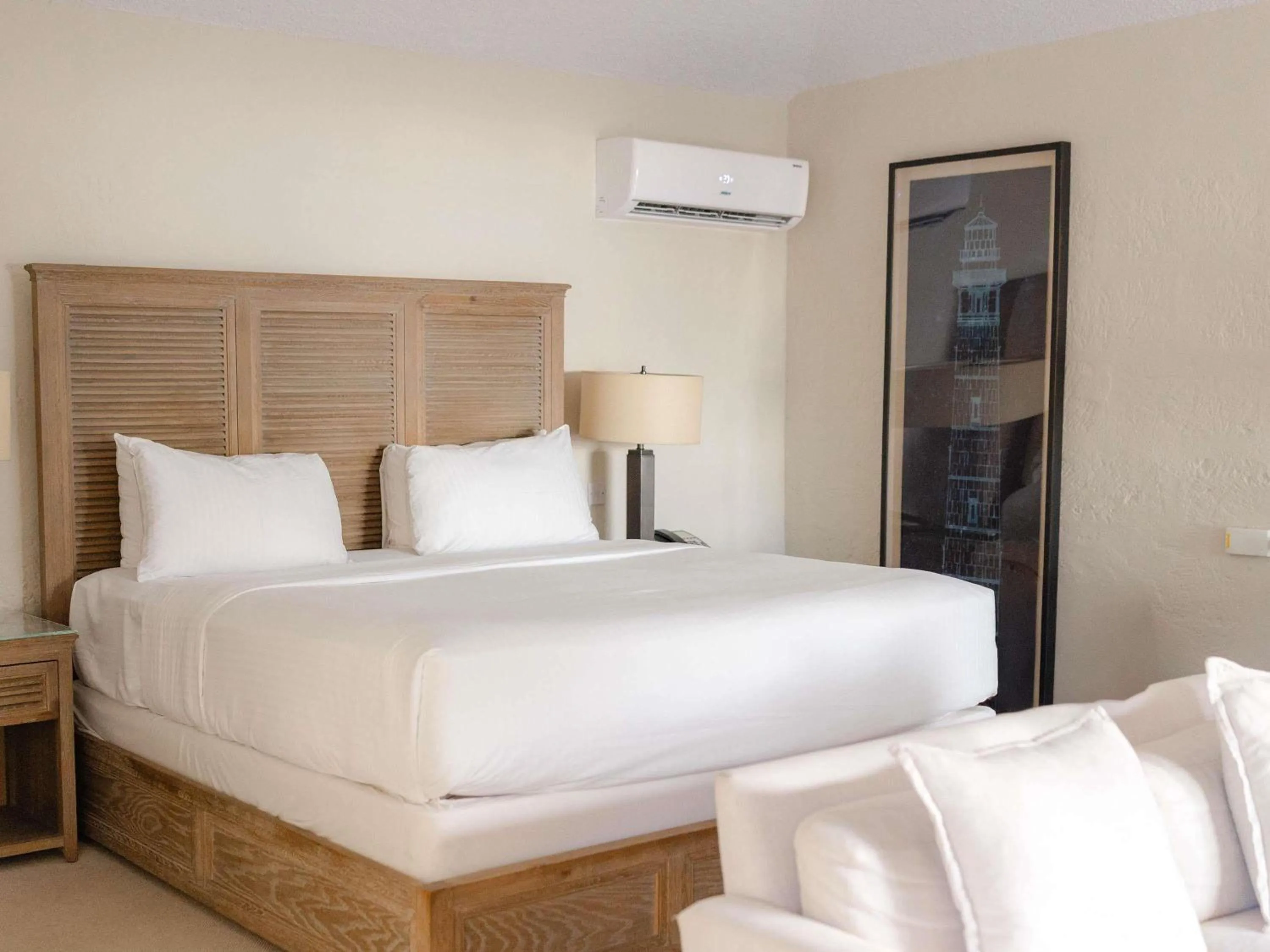 Bedroom, Bed in Fairmont Royal Pavilion Barbados Resort