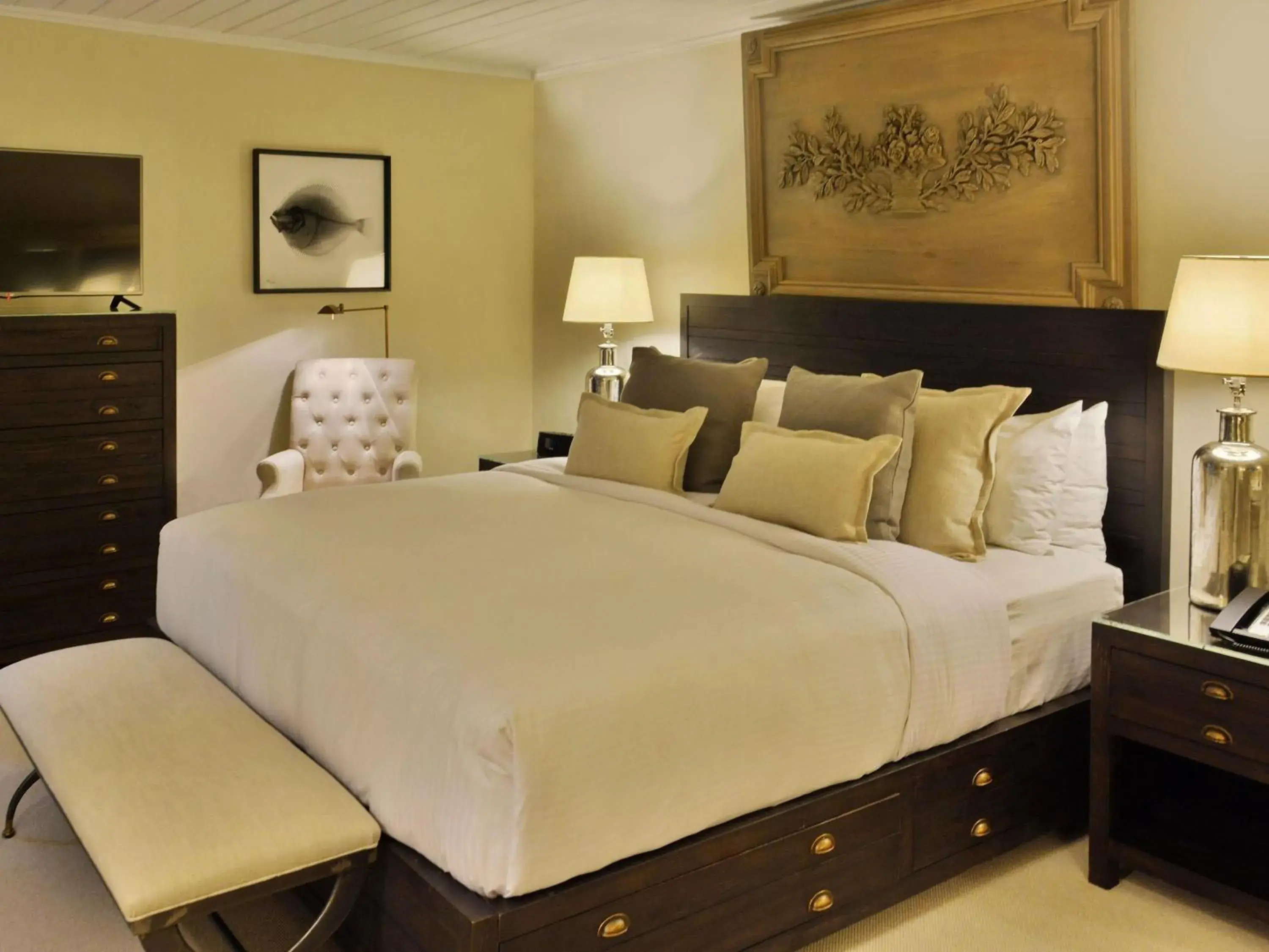 Bedroom, Bed in Fairmont Royal Pavilion Barbados Resort Bedroom, Bed in Fairmont Royal Pavilion Barbados Resort