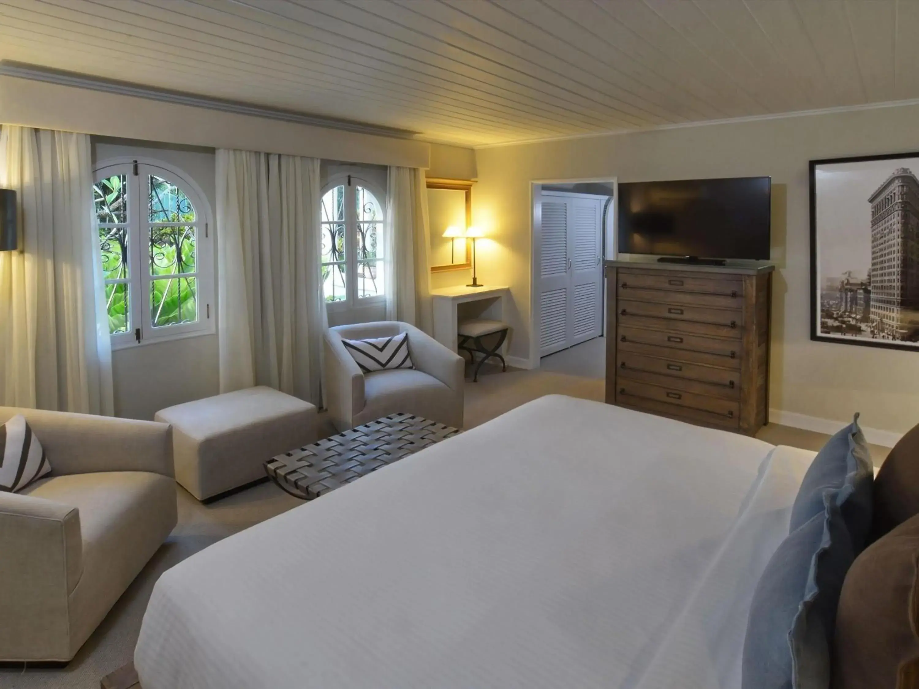 Bedroom, Bed in Fairmont Royal Pavilion Barbados Resort Bedroom, Bed in Fairmont Royal Pavilion Barbados Resort