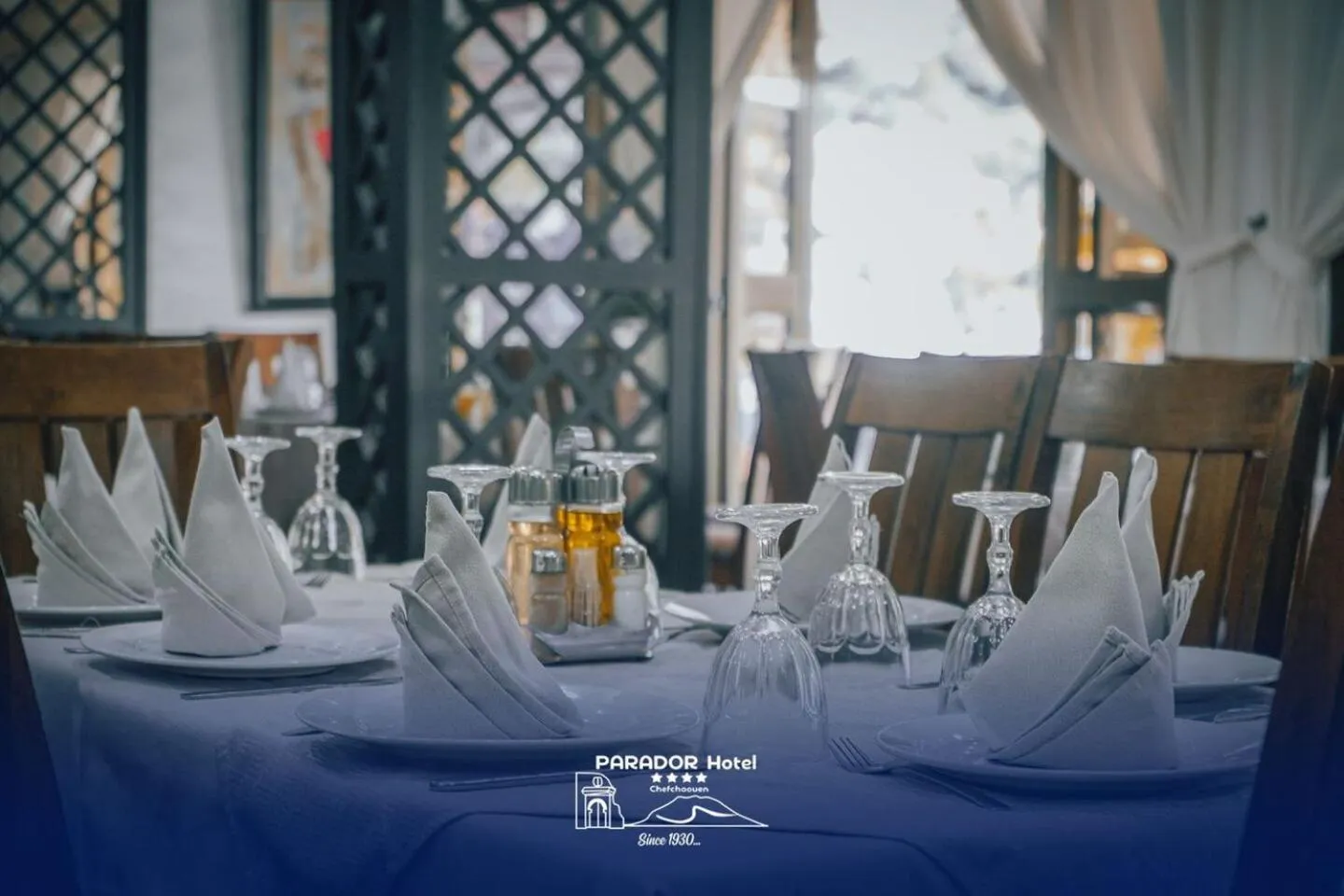 Restaurant/places to eat in Hotel Parador